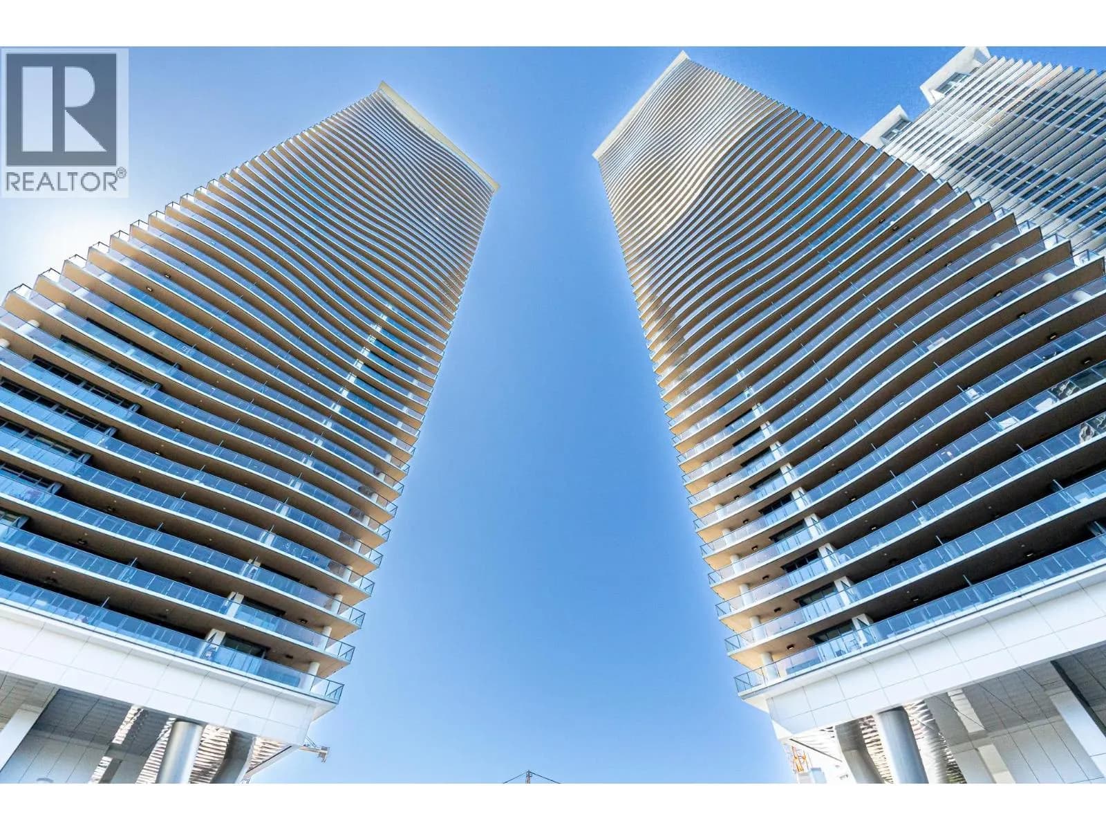 4890 LOUGHEED HIGHWAY, Burnaby