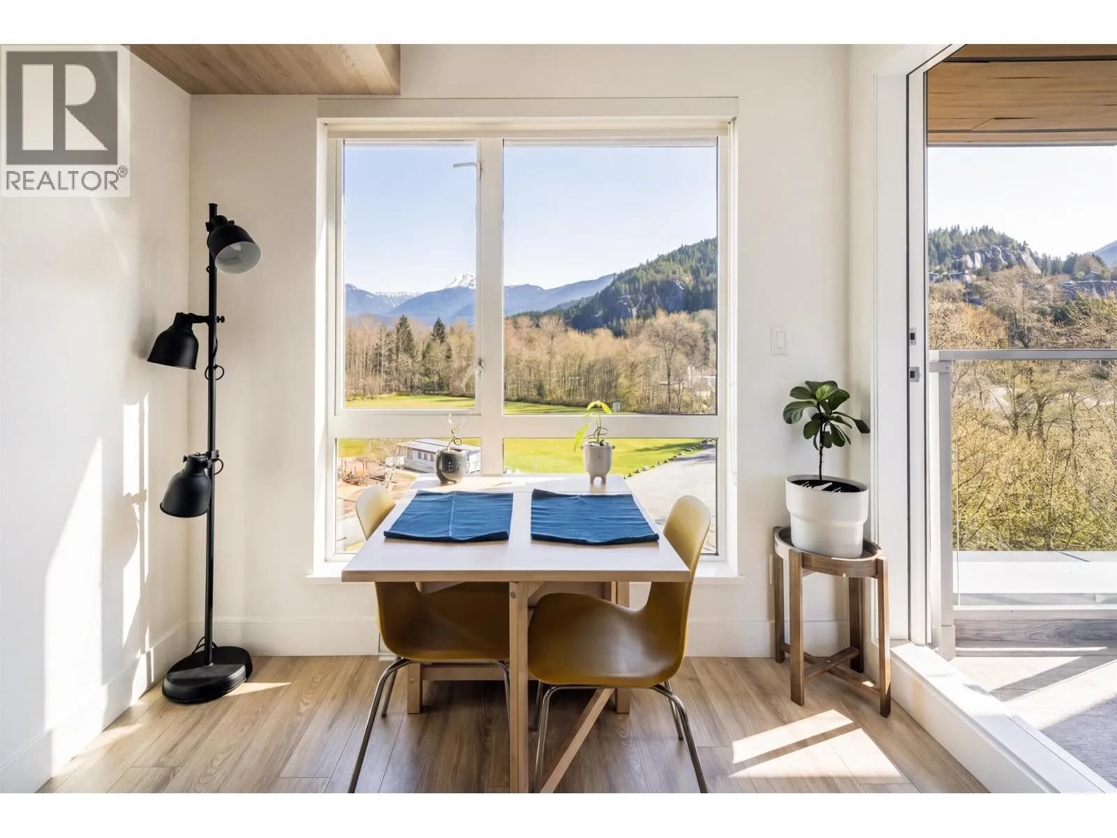 #710 38362 BUCKLEY AVENUE, Squamish, BC photo 4