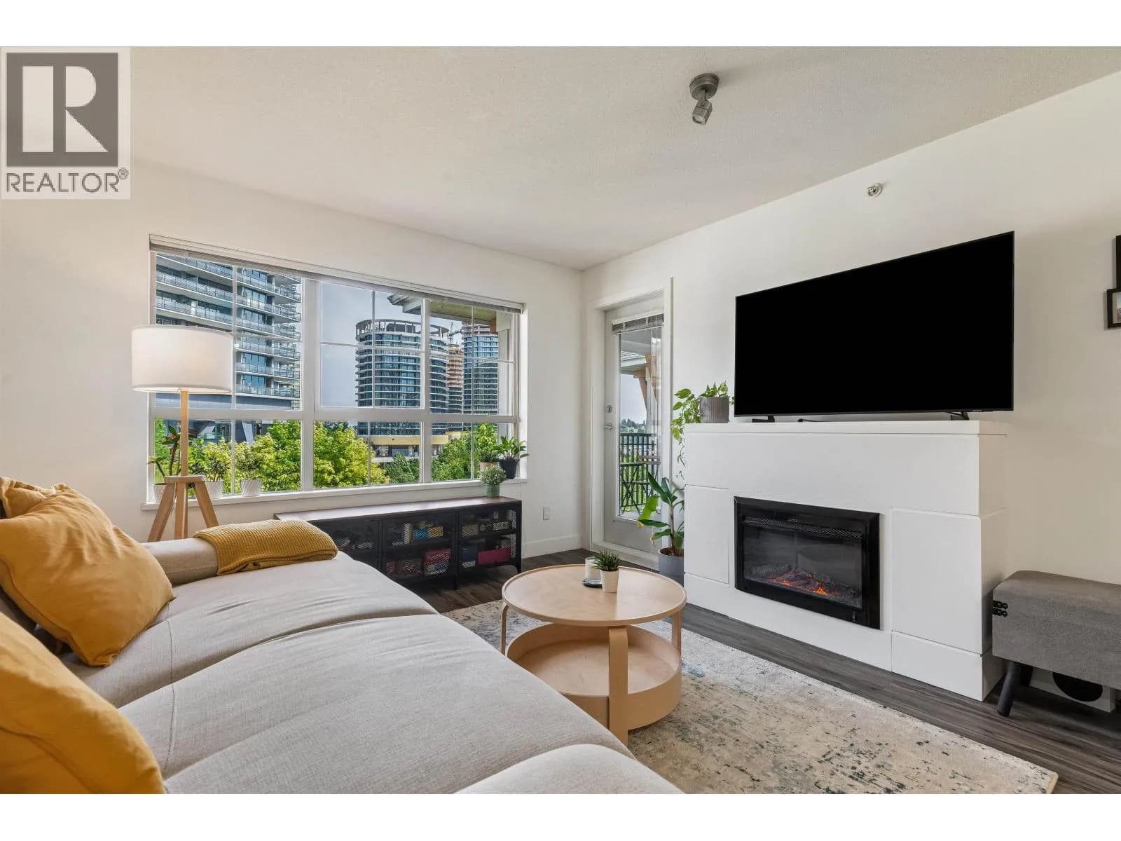 #408 2088 BETA AVENUE, Burnaby, BC photo 2