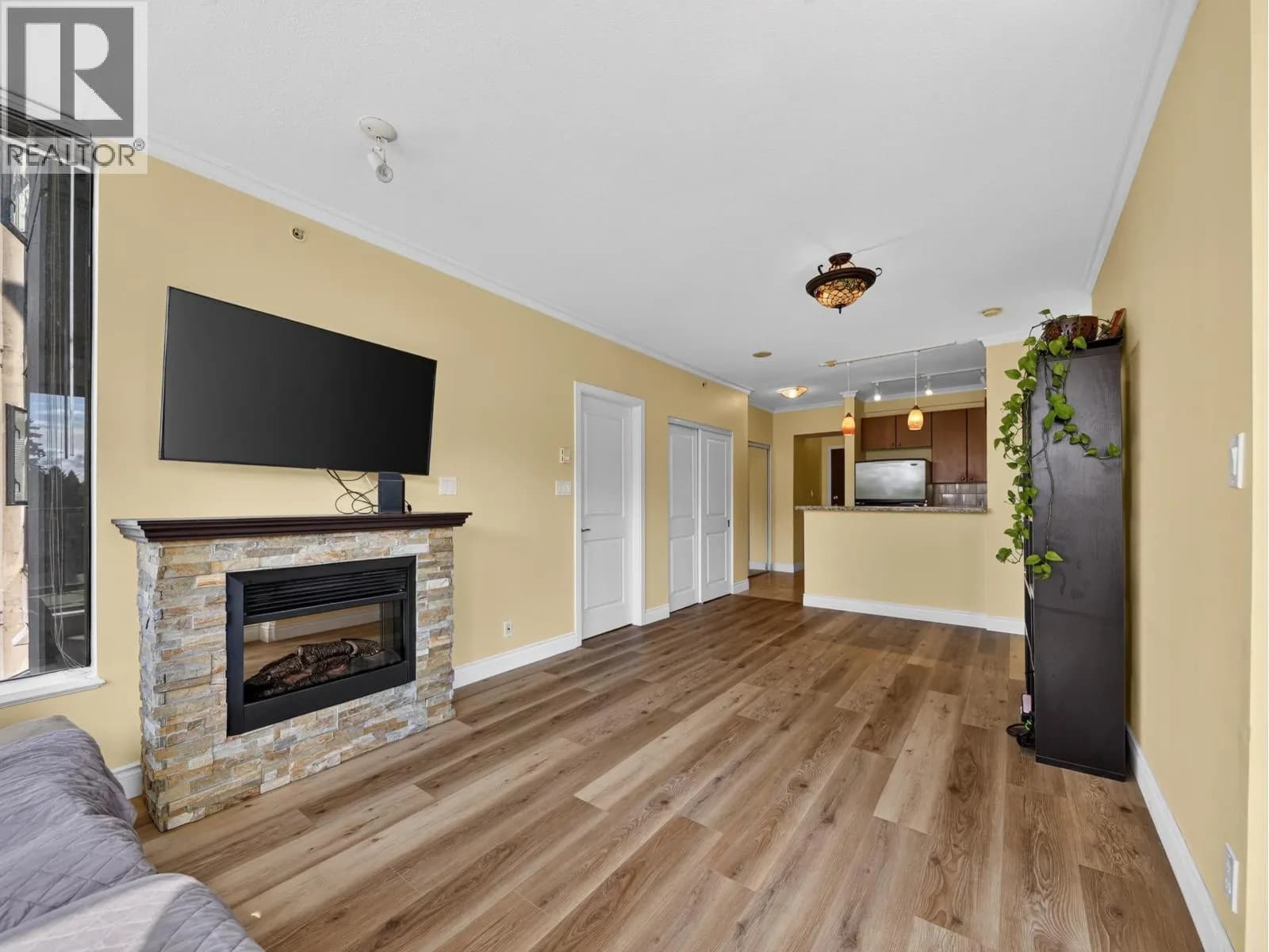 #1101 11 E ROYAL AVENUE, New Westminster, BC photo 3