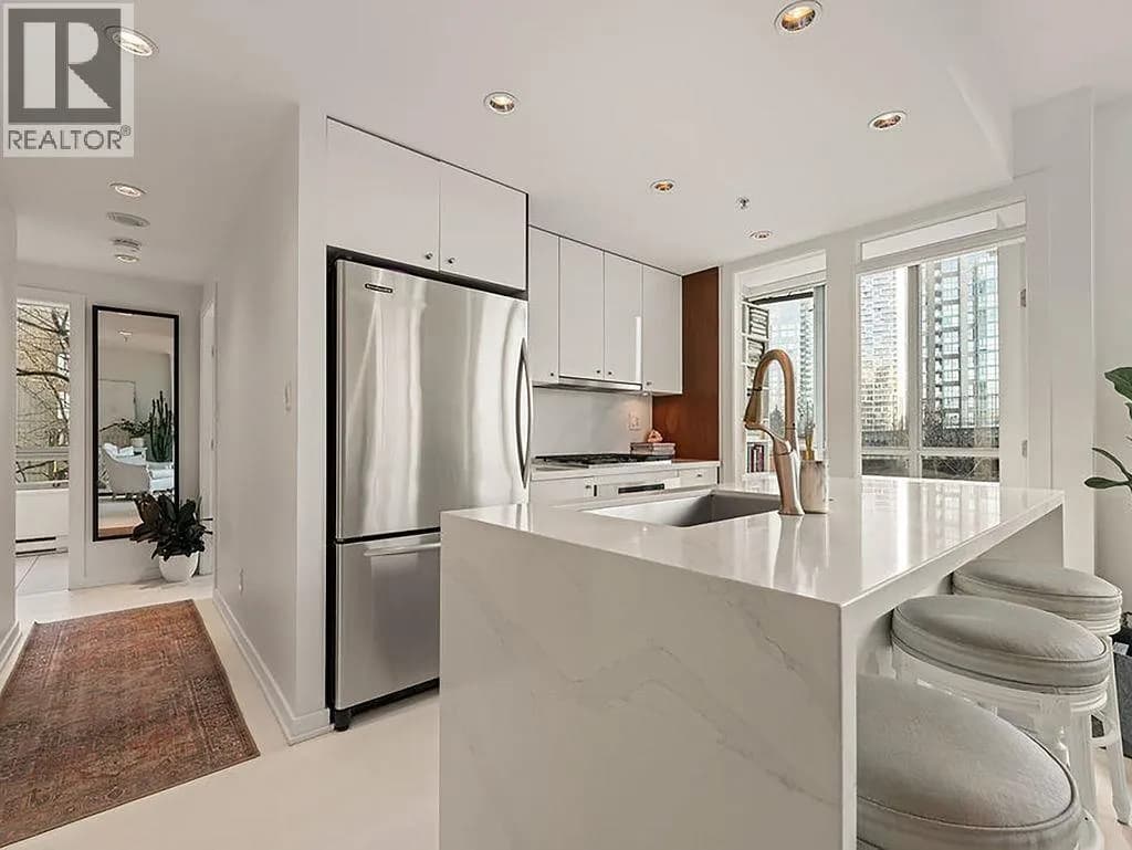 #601 1005 BEACH AVENUE, Vancouver, BC photo 5