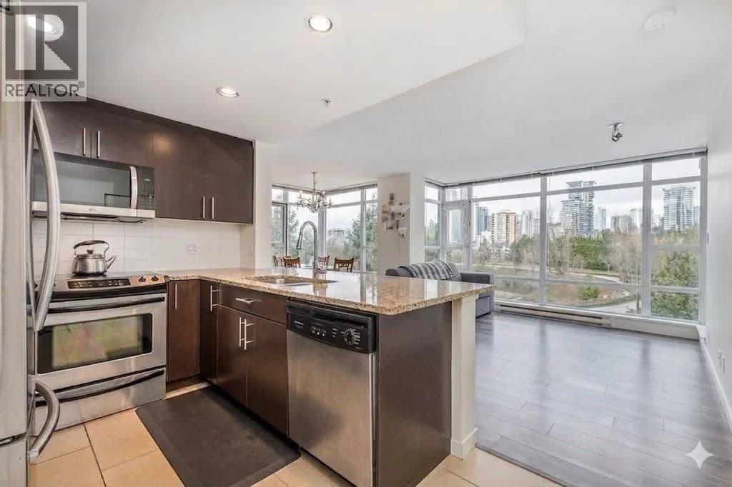 #806 575 DELESTRE AVENUE, Coquitlam, BC photo 3