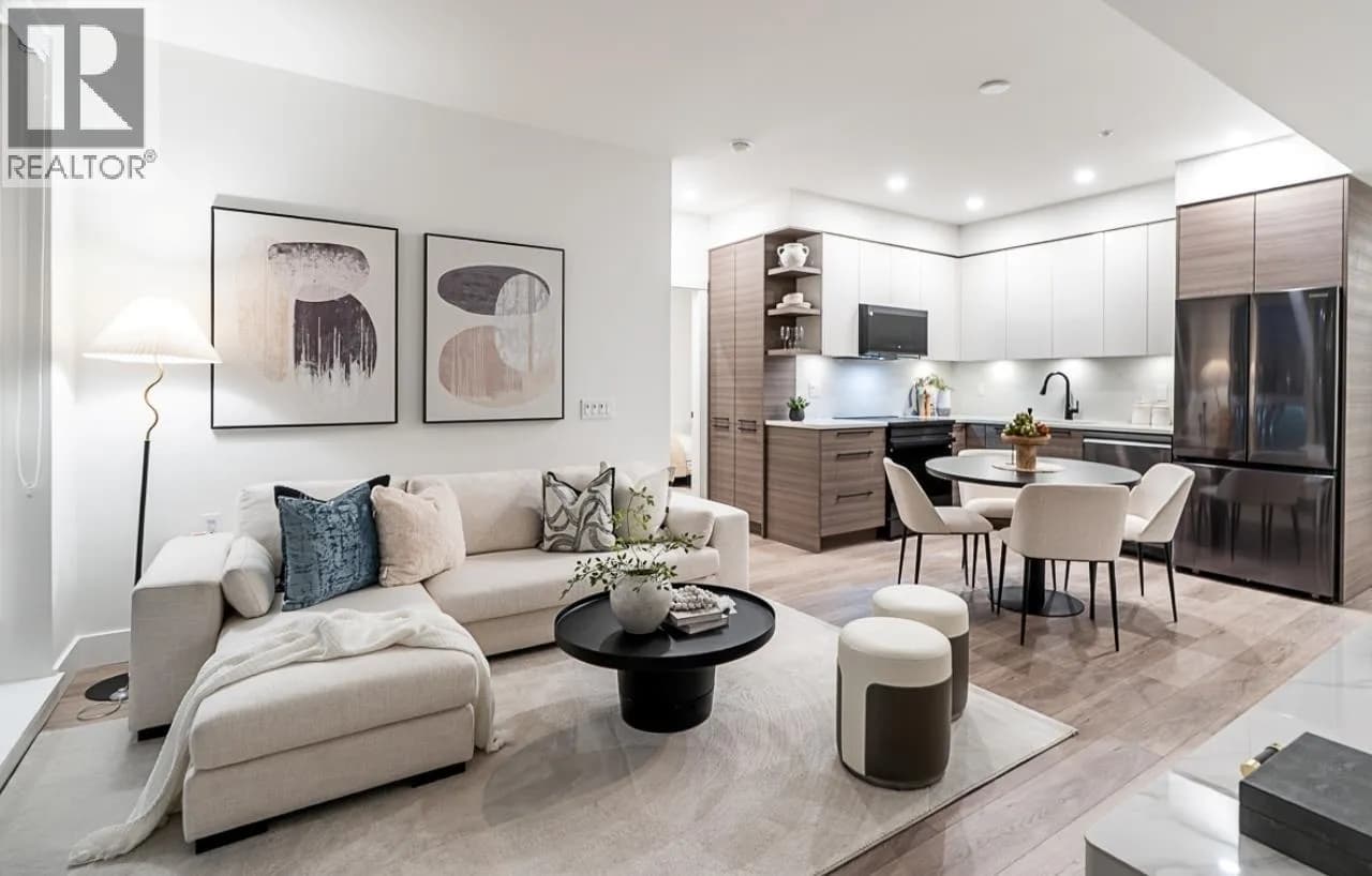 422 LAKEWOOD DRIVE, Vancouver