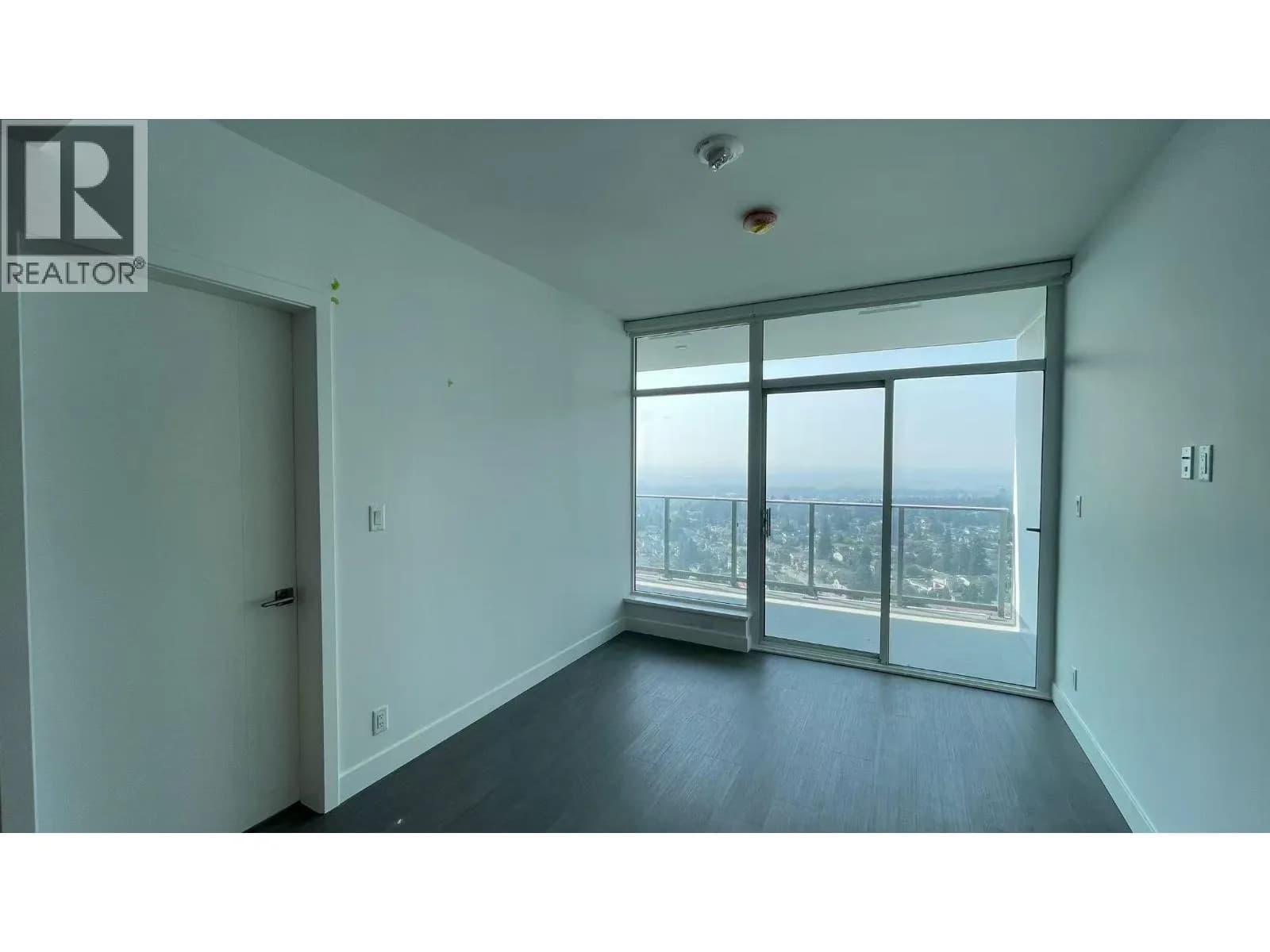 #2505 6511 SUSSEX AVENUE, Burnaby, BC photo 3