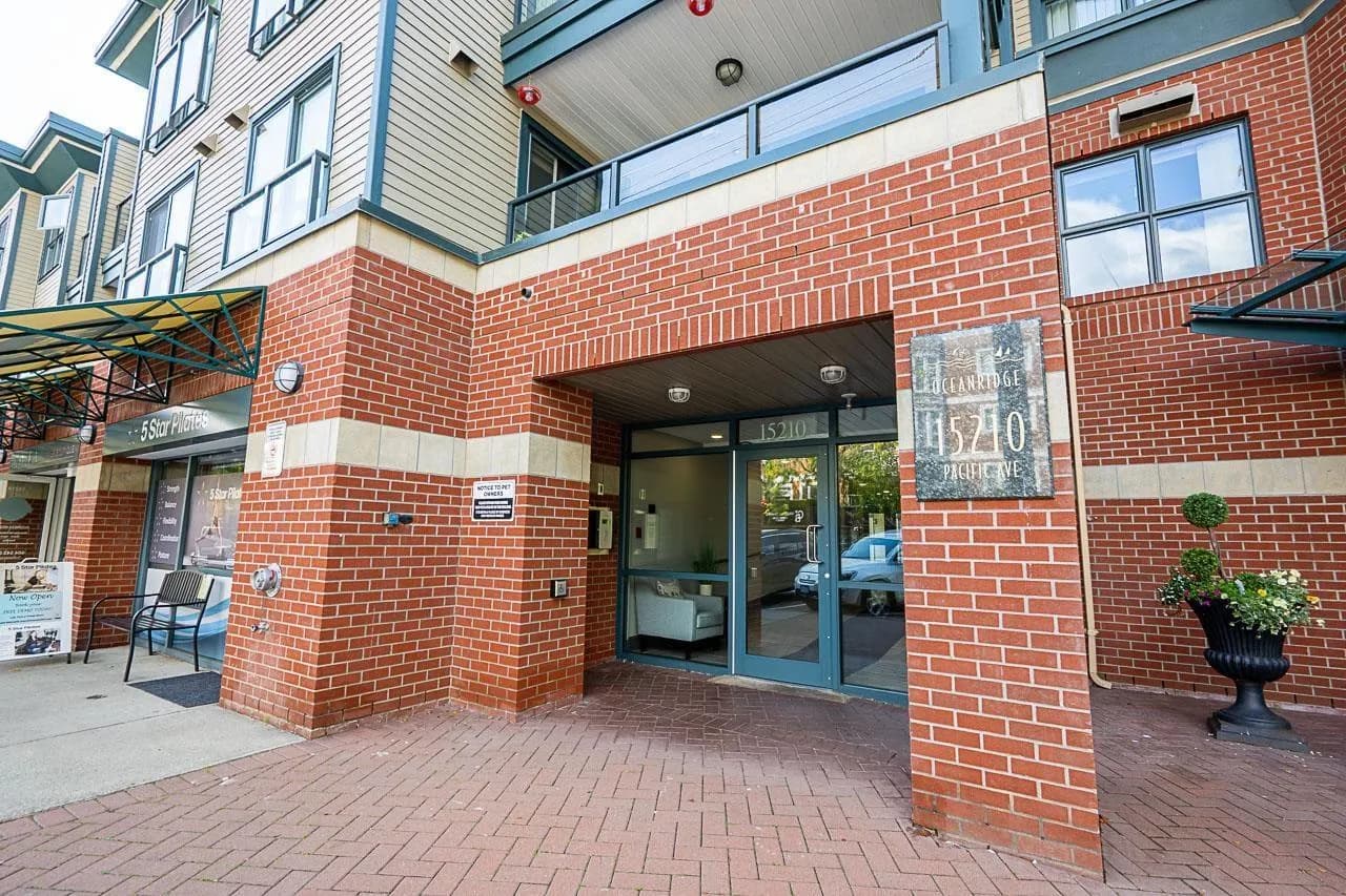 #307 15210 PACIFIC AVENUE, White Rock, BC photo 5