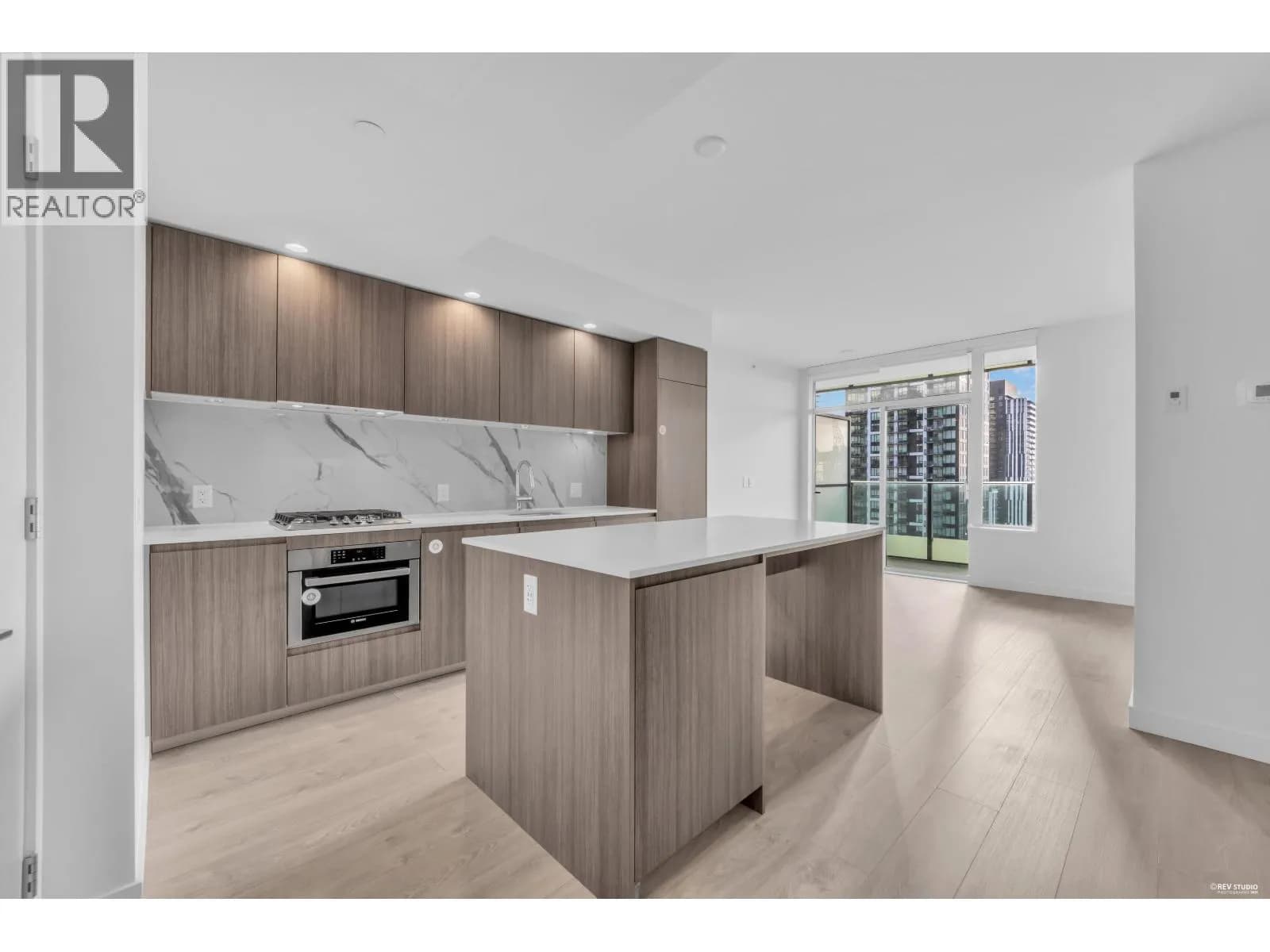 #1803 6463 SILVER AVENUE, Burnaby, BC photo 2