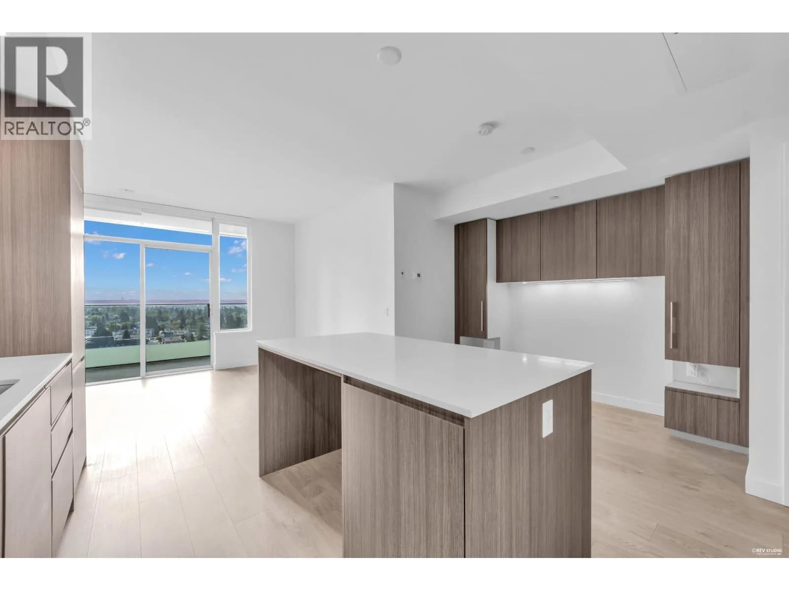 #1803 6463 SILVER AVENUE, Burnaby, BC photo 5