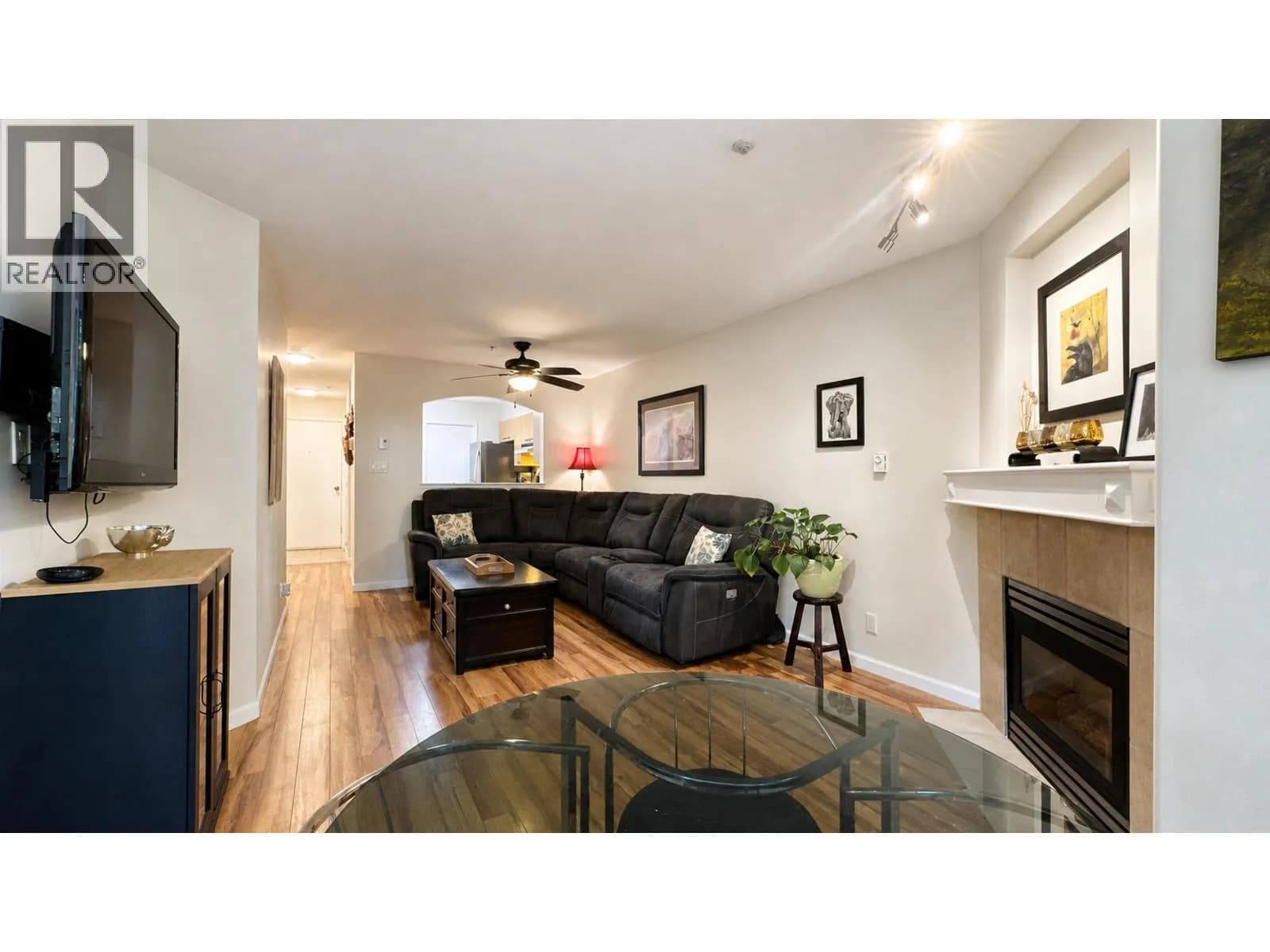 #106 8495 JELLICOE STREET, Vancouver, BC photo 4