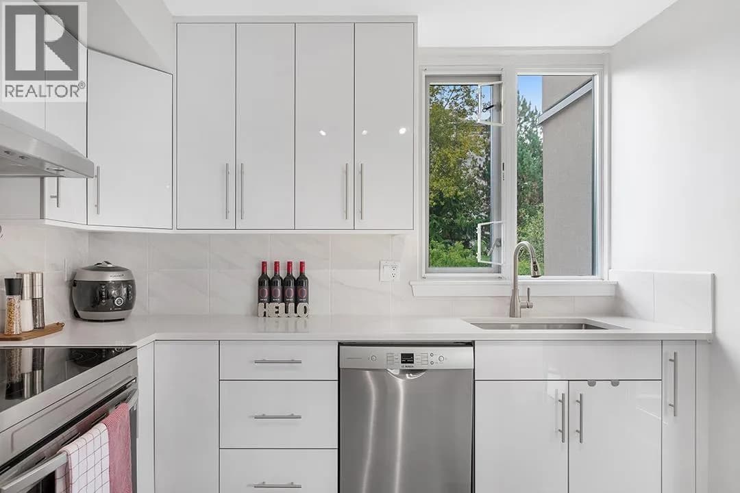 #601 7321 HALIFAX STREET, Burnaby, BC photo 4