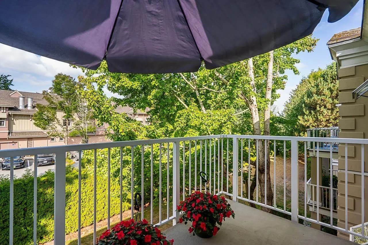 #305 16065 83 AVENUE, Surrey, BC photo 4