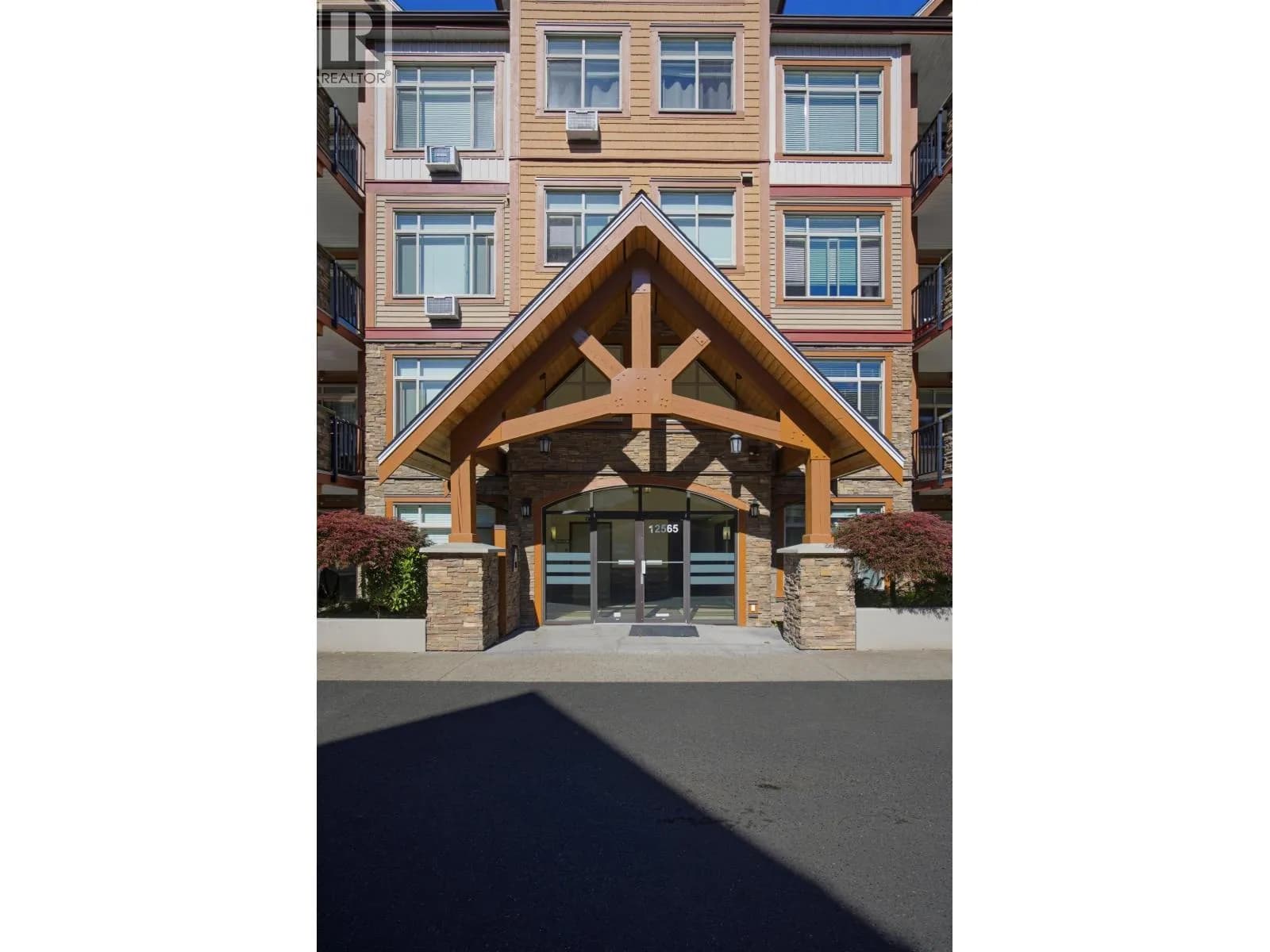 #111 12565 190A STREET, Pitt Meadows, BC photo 2