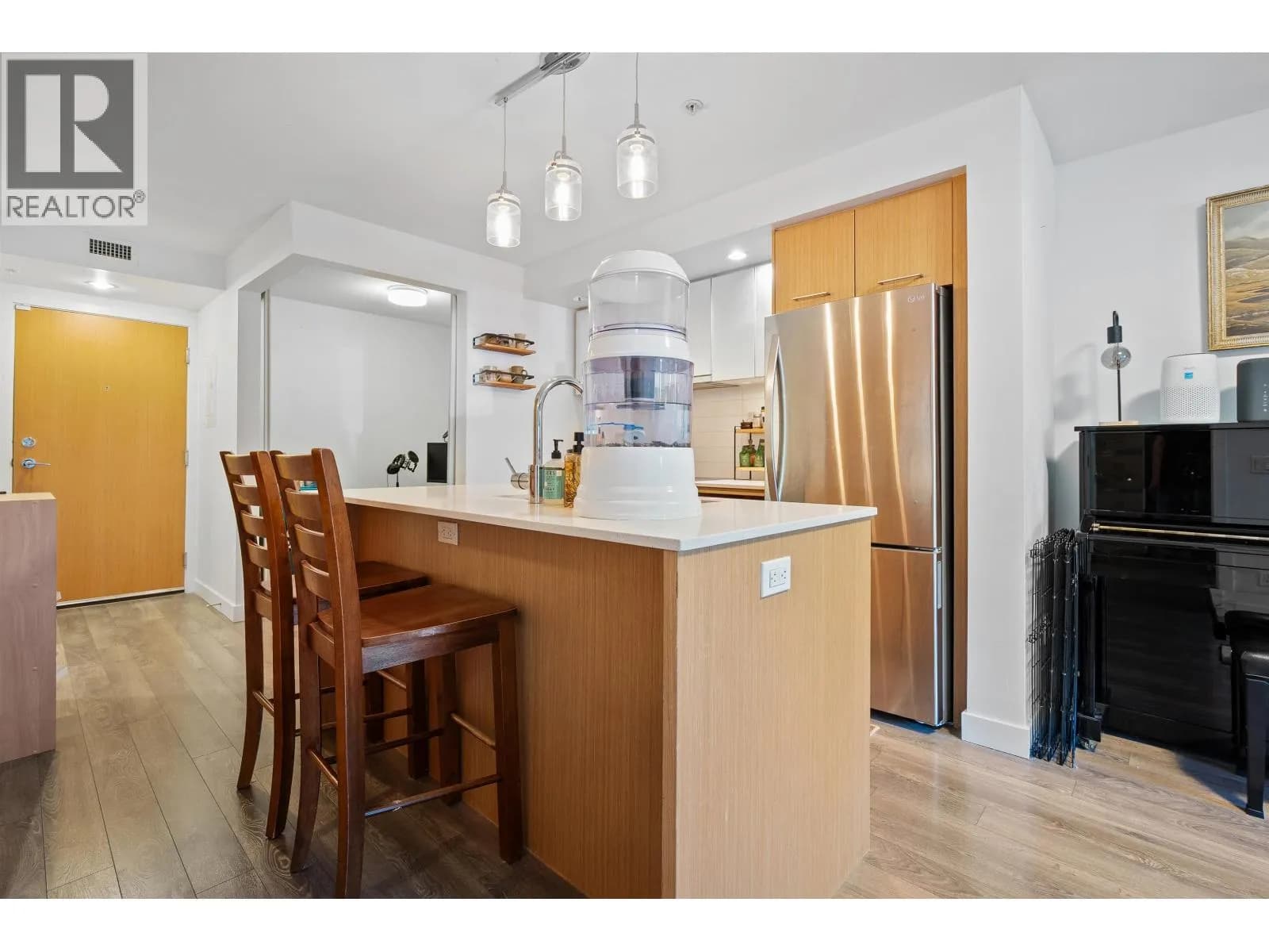 #108 221 E 3RD STREET, North Vancouver, BC photo 3