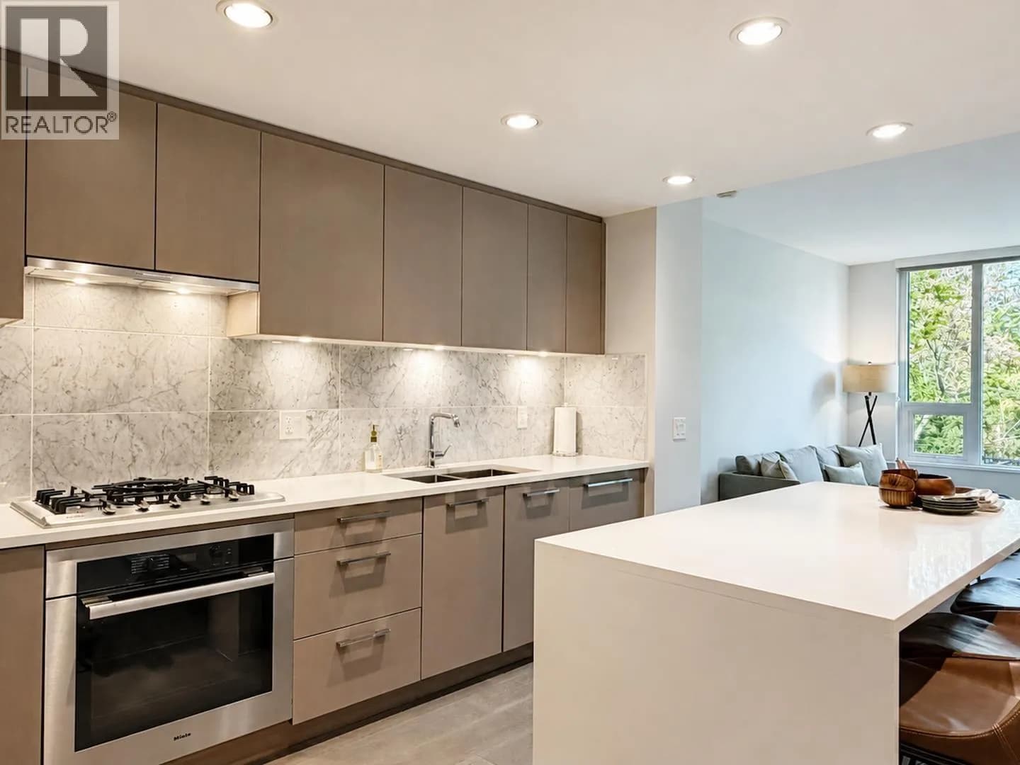 #303 5410 SHORTCUT ROAD, Vancouver, BC photo 2