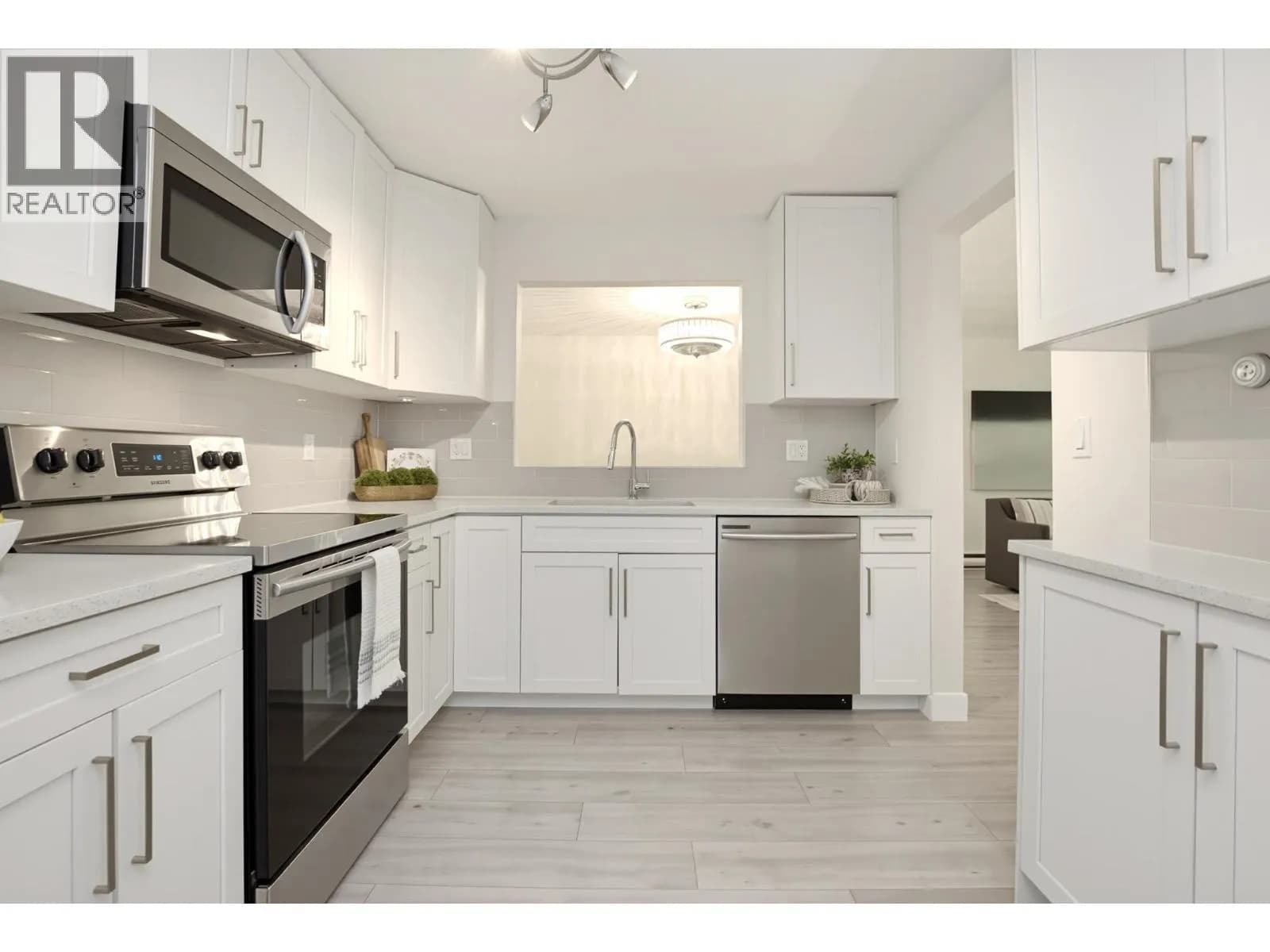 #107 19241 FORD ROAD, Pitt Meadows, BC photo 3