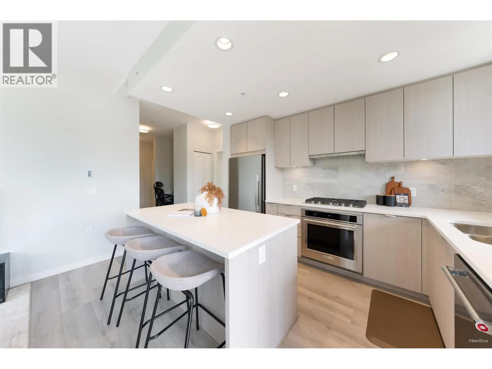 #214 615 COTTONWOOD AVENUE, Coquitlam, BC photo 4