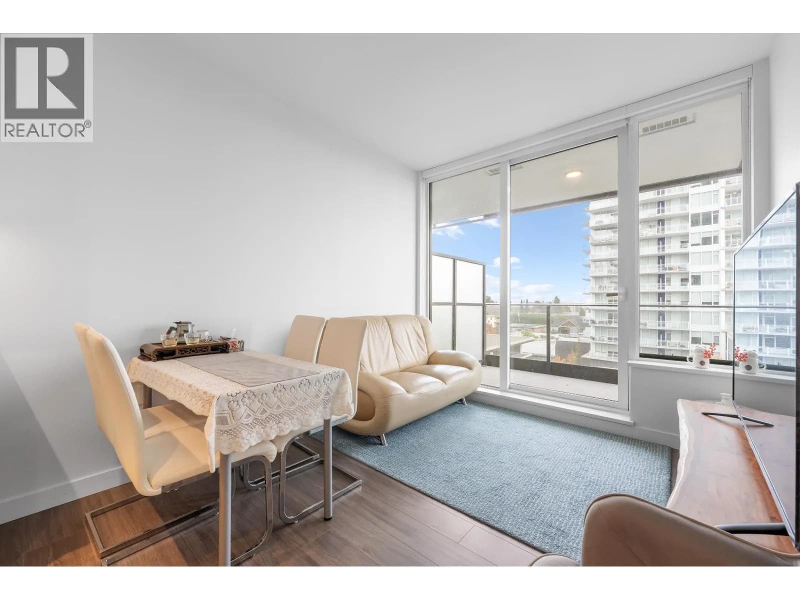 #606 6699 DUNBLANE AVENUE, Burnaby, BC photo 3