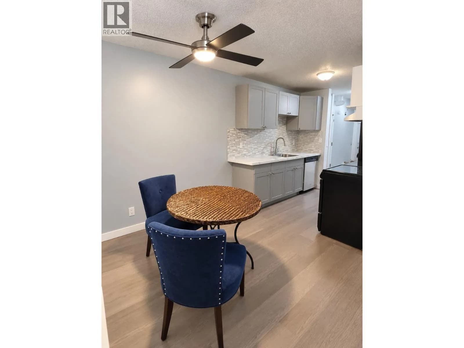 #314 395 Franklyn Road, Kelowna, BC photo 2