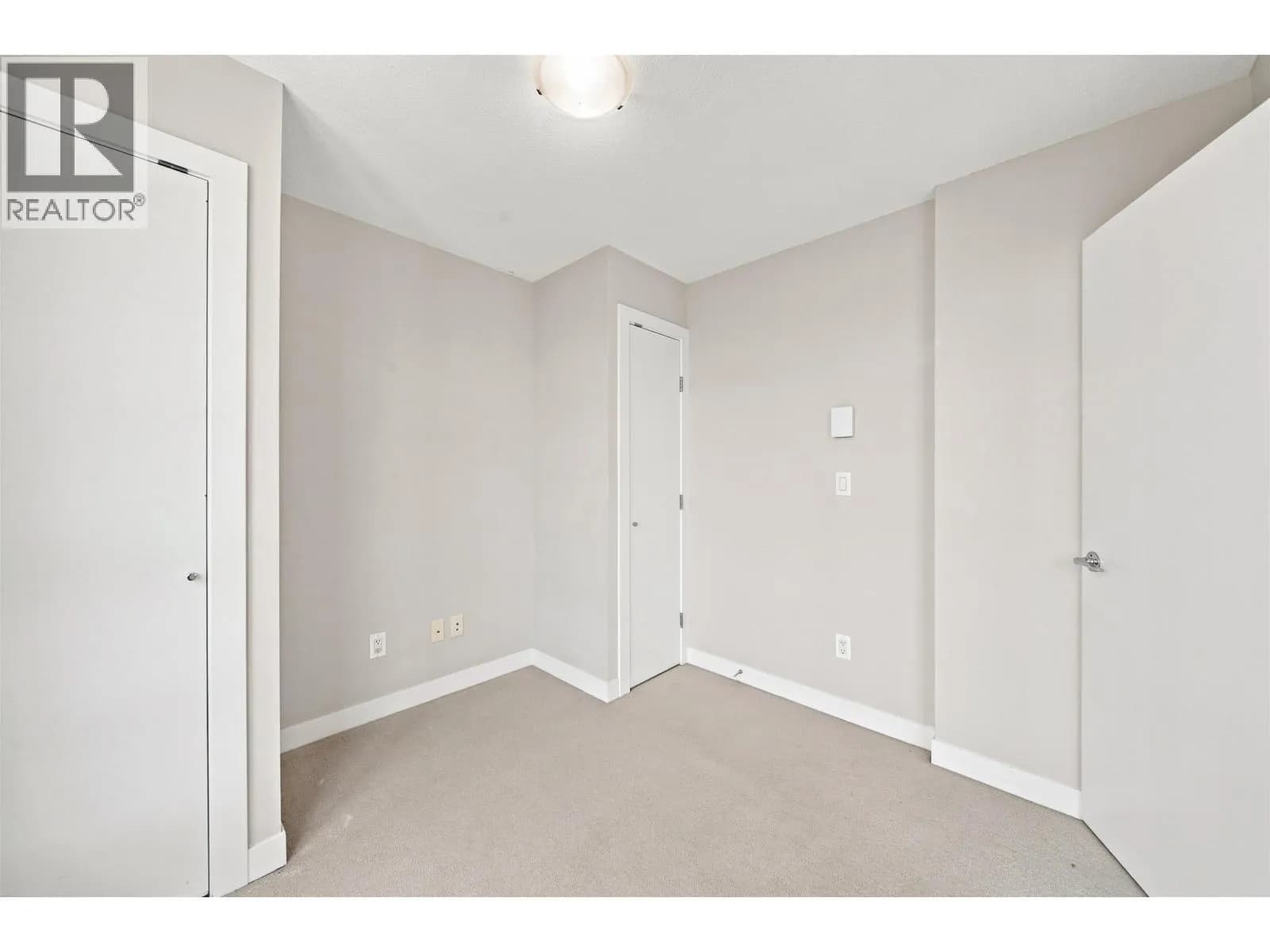 #2101 7325 ARCOLA STREET, Burnaby, BC photo 4