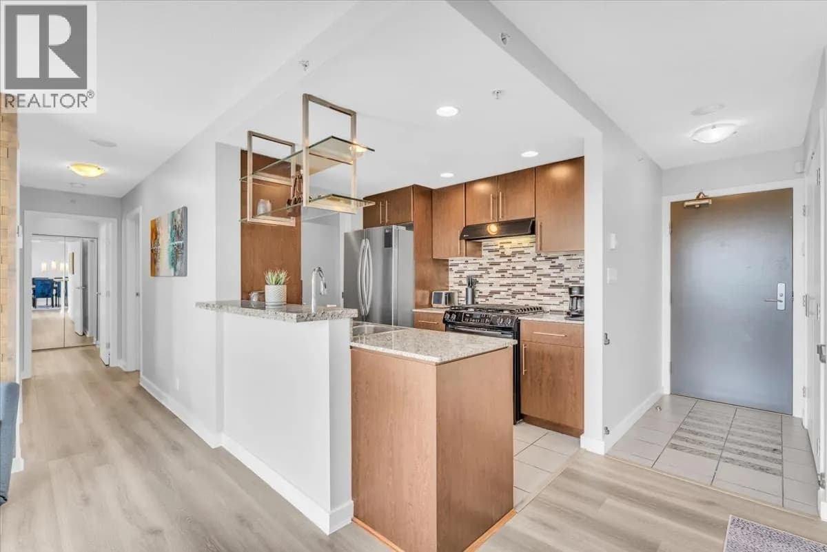 #705 583 BEACH CRESCENT, Vancouver, BC photo 4