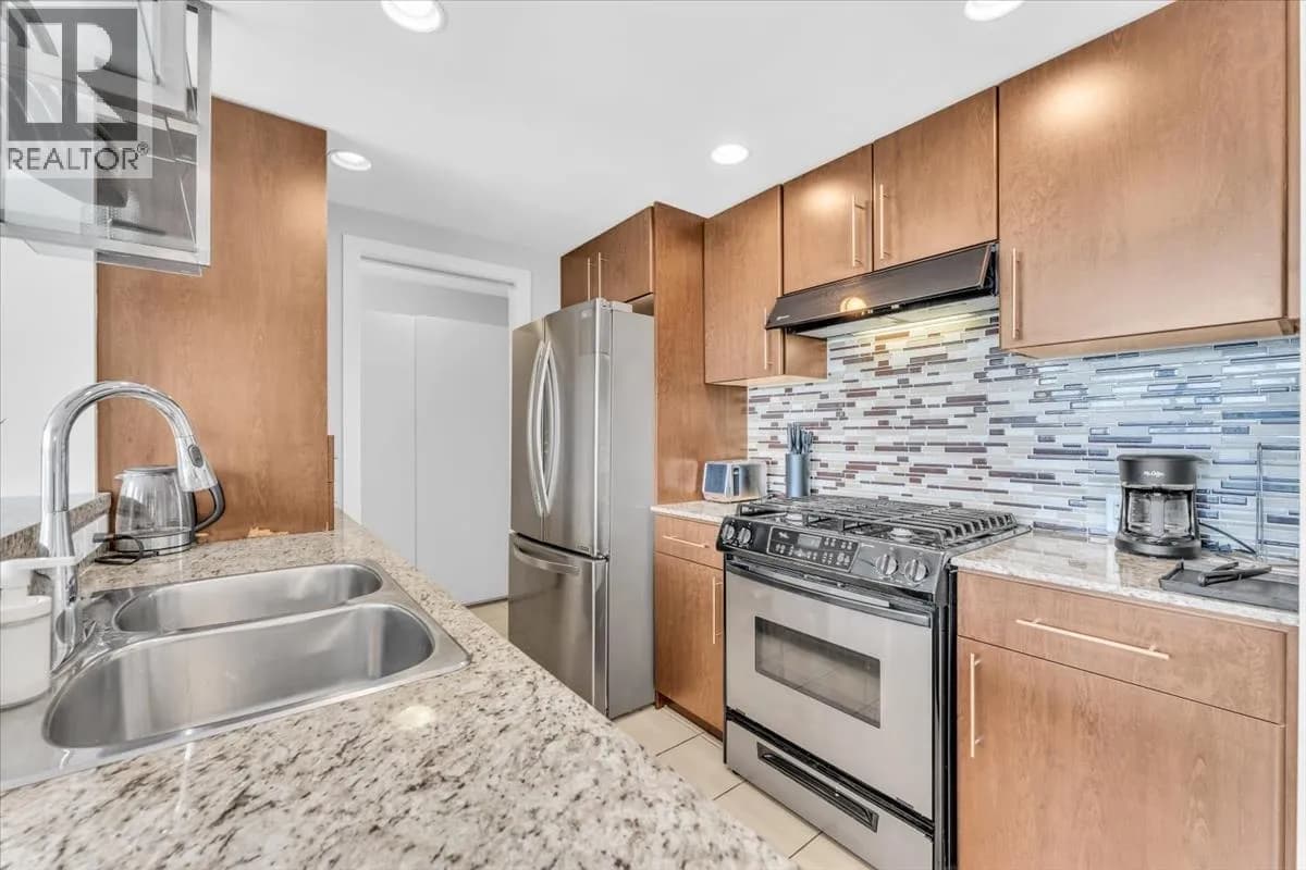 #705 583 BEACH CRESCENT, Vancouver, BC photo 5