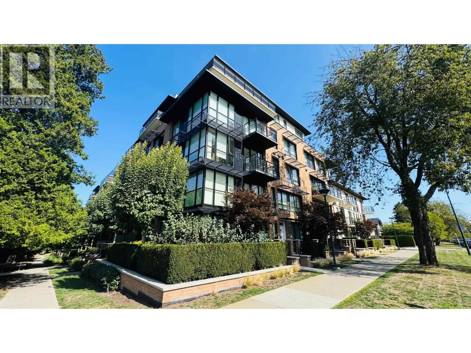 #303 4408 CAMBIE STREET, Vancouver, BC photo 2