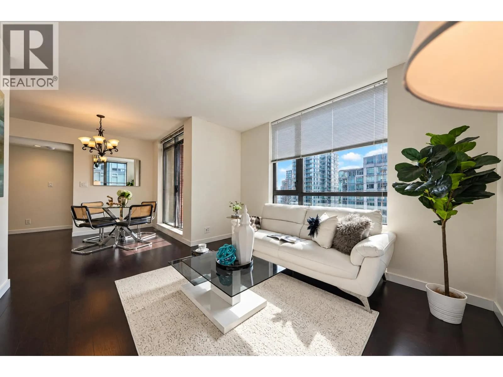 #1703 788 RICHARDS STREET, Vancouver, BC photo 3