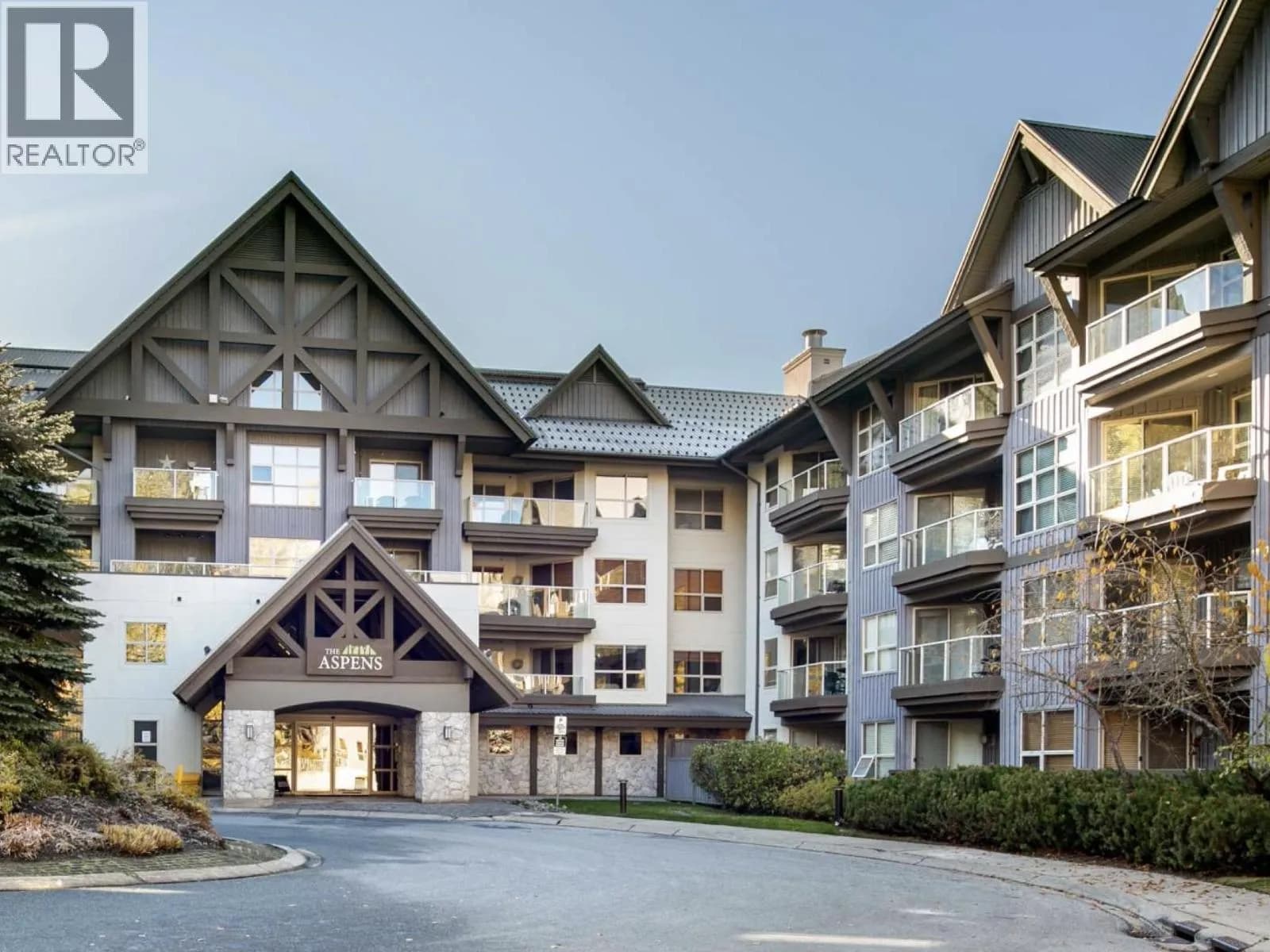 4800 SPEARHEAD DRIVE, Whistler