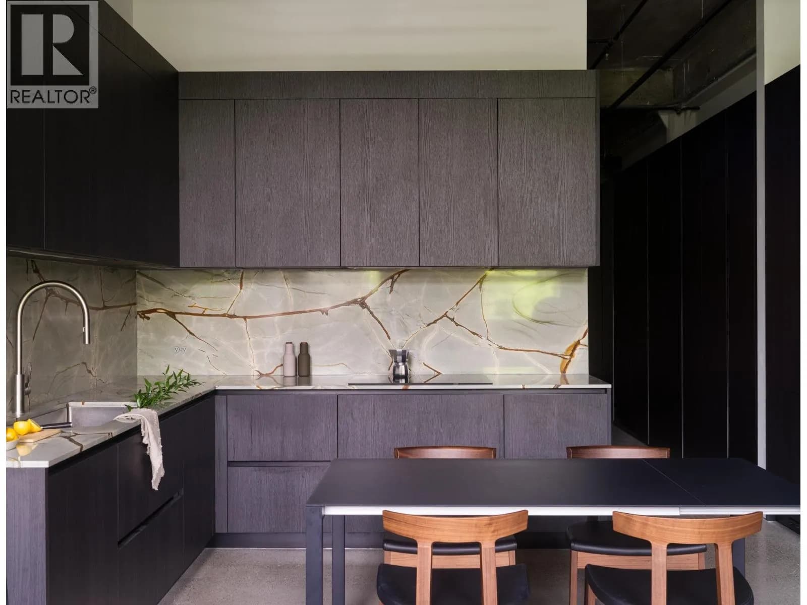 546 BEATTY STREET, Vancouver