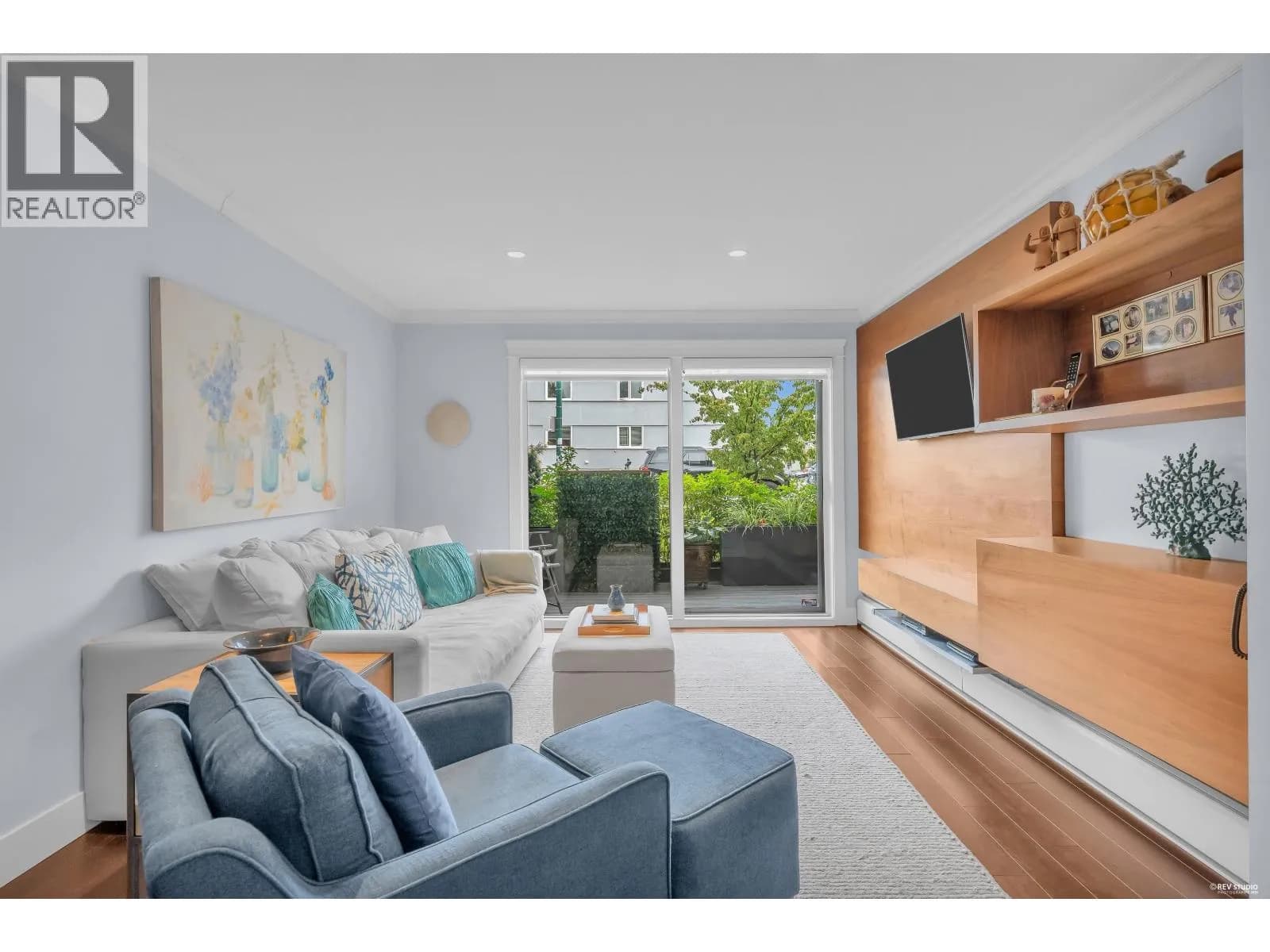 #111 2040 CORNWALL AVENUE, Vancouver, BC photo 2