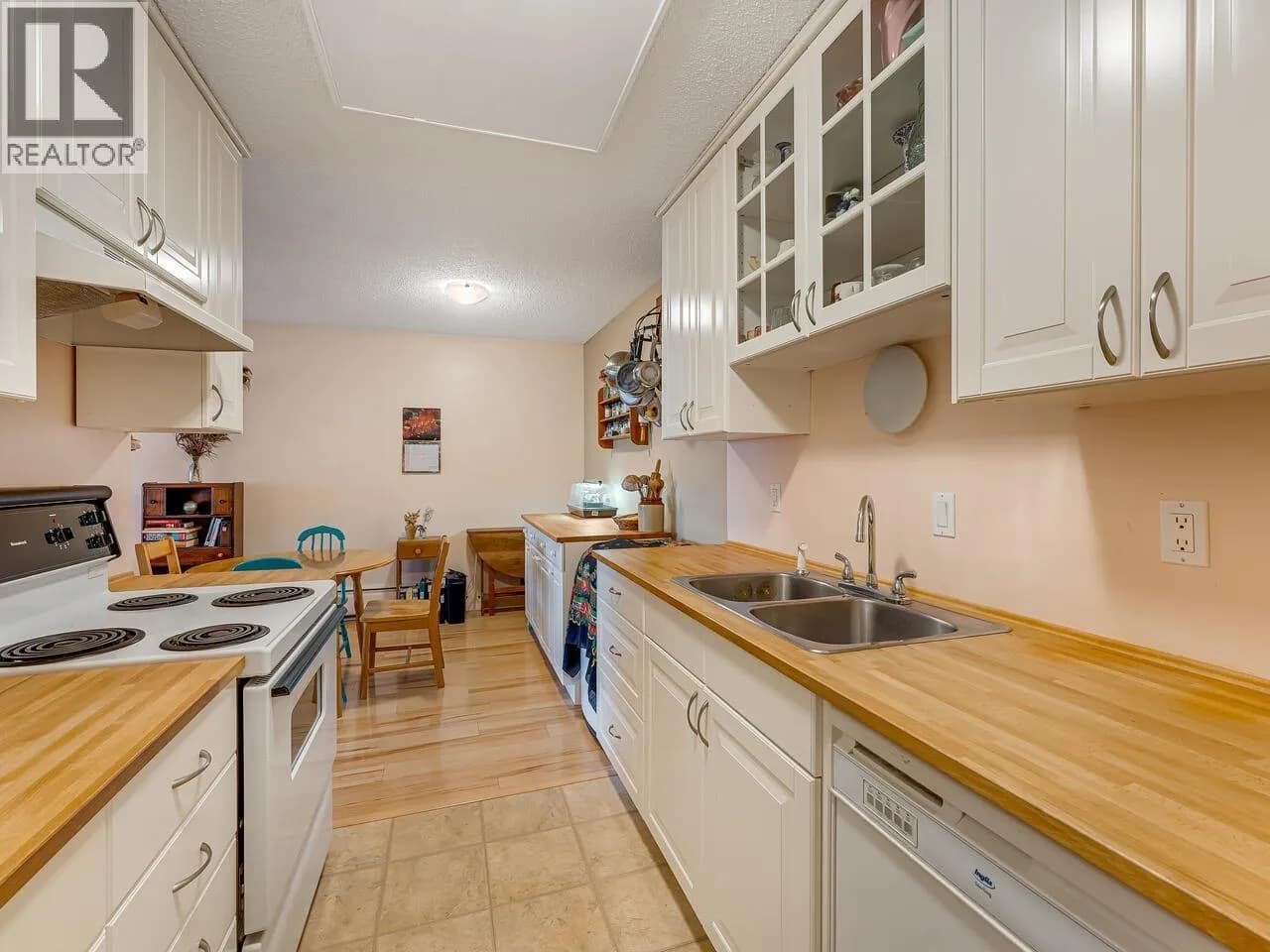 #307 5340 HASTINGS STREET, Burnaby, BC photo 5