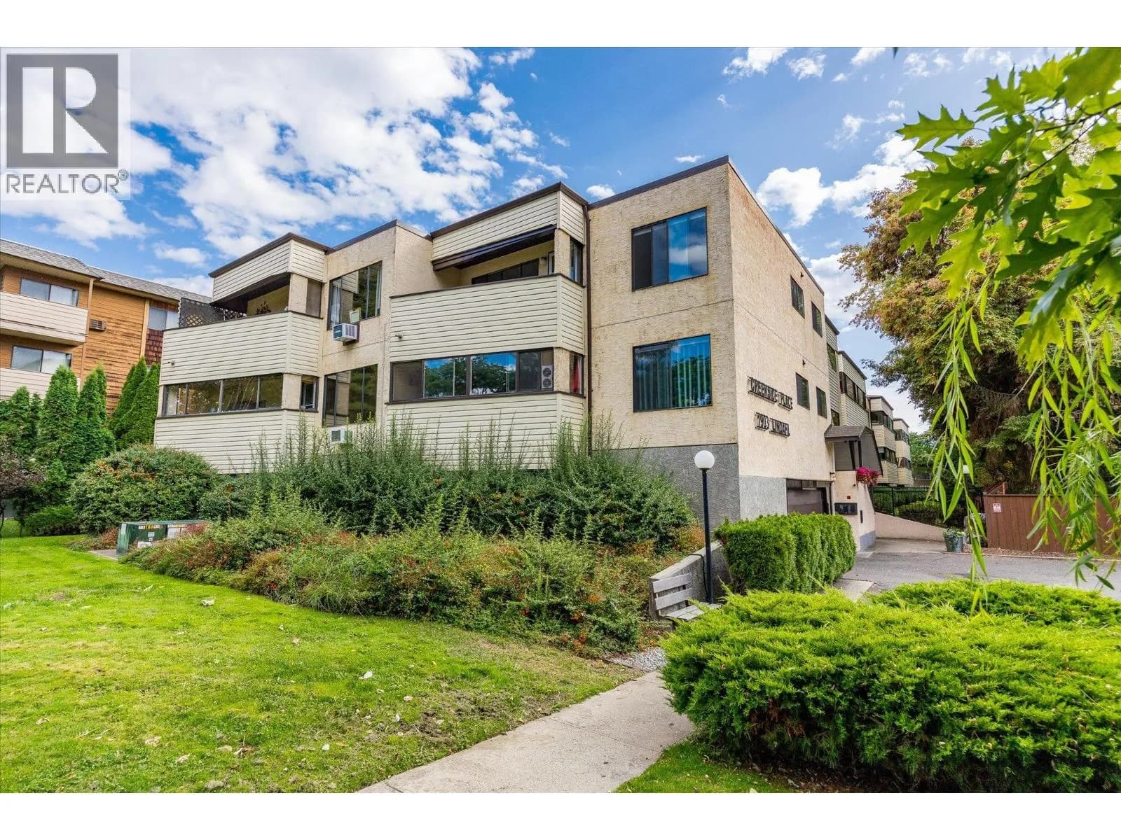 1903 Lindahl Street, Kelowna