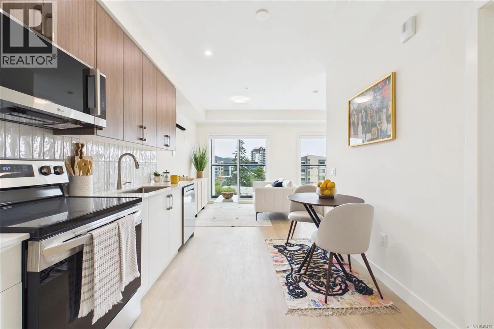 #604 777 Station Ave, Langford, BC photo 5