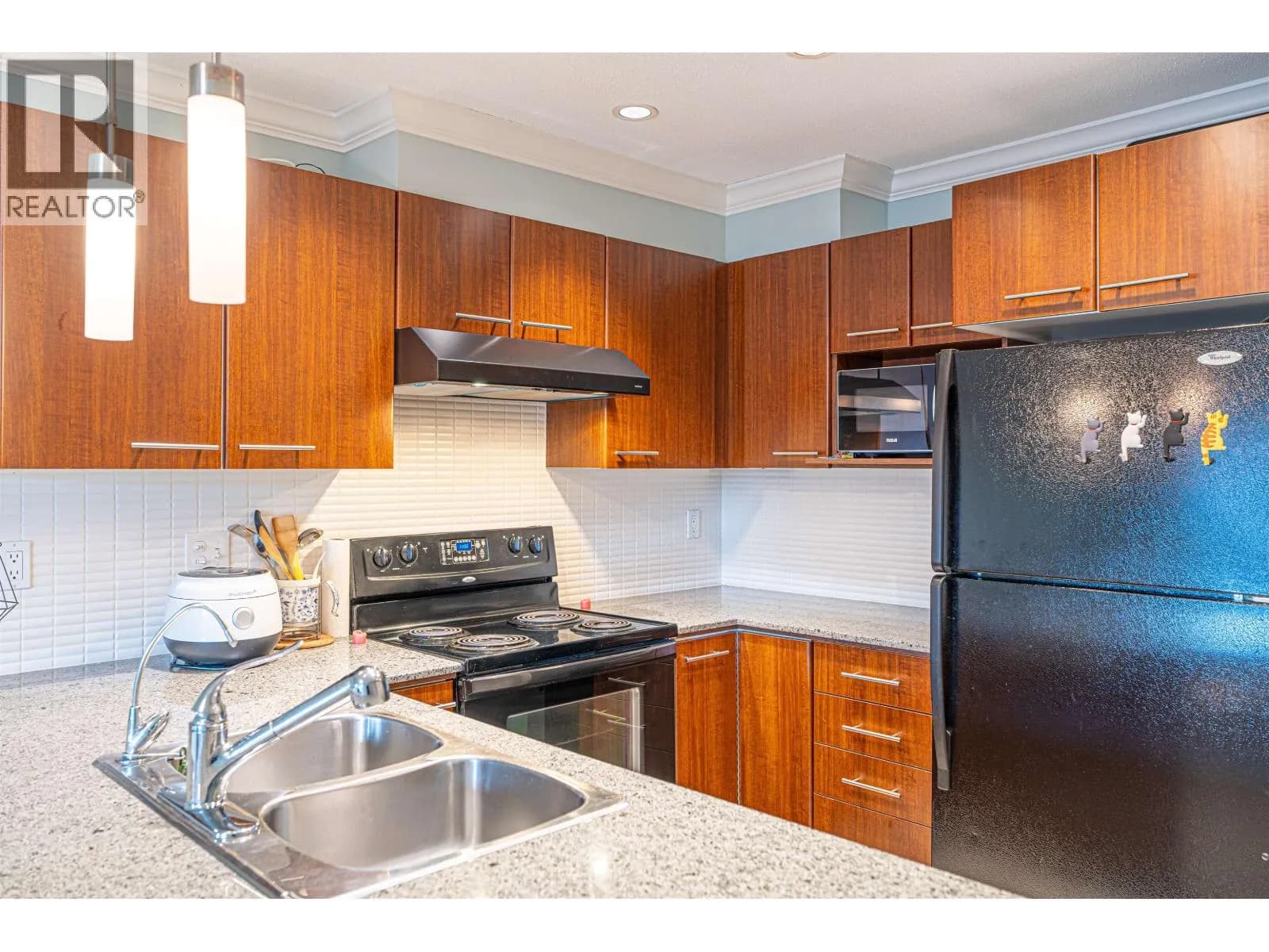 #303 4799 BRENTWOOD DRIVE, Burnaby, BC photo 3