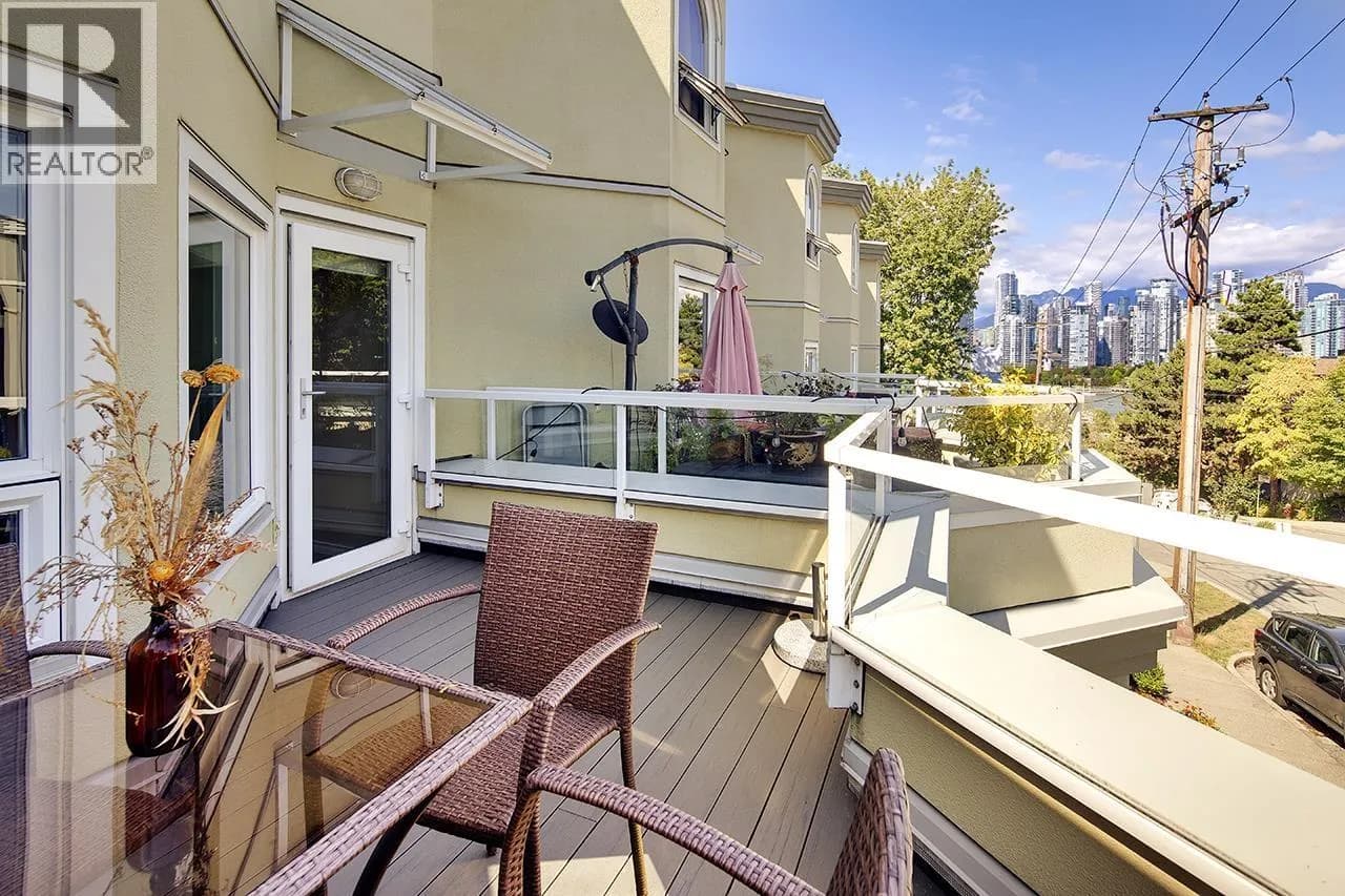 1210 W 7TH AVENUE, Vancouver, BC photo 3