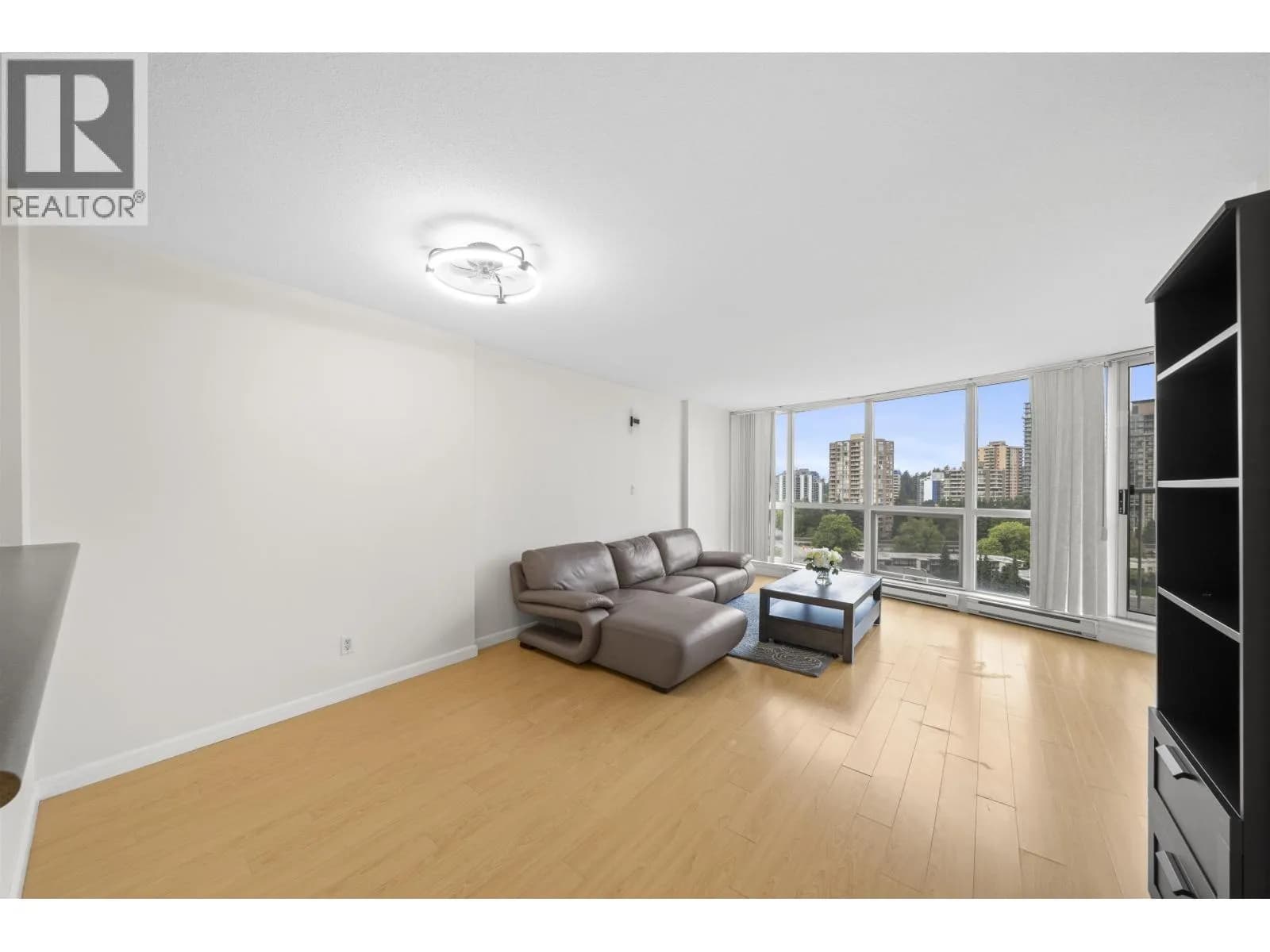 #1503 6088 WILLINGDON AVENUE, Burnaby, BC photo 4