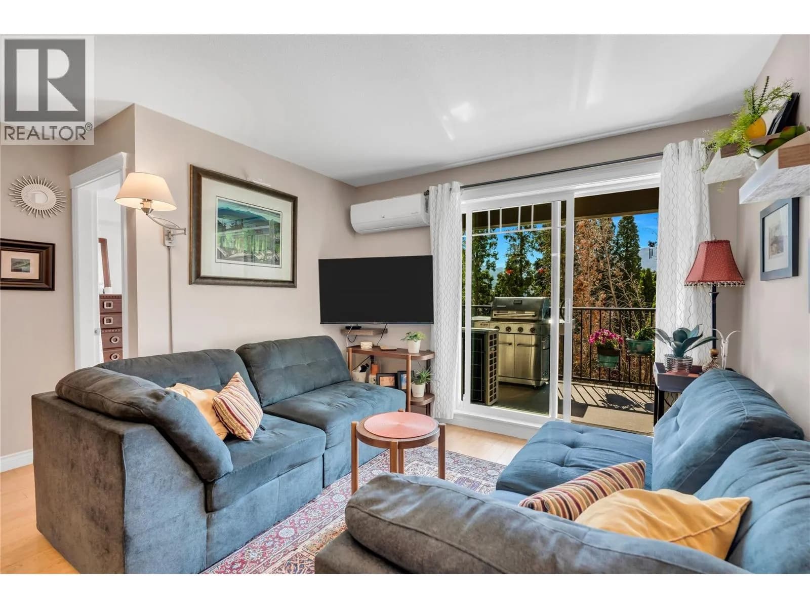#203 101 COSSAR Avenue, Penticton, BC photo 5