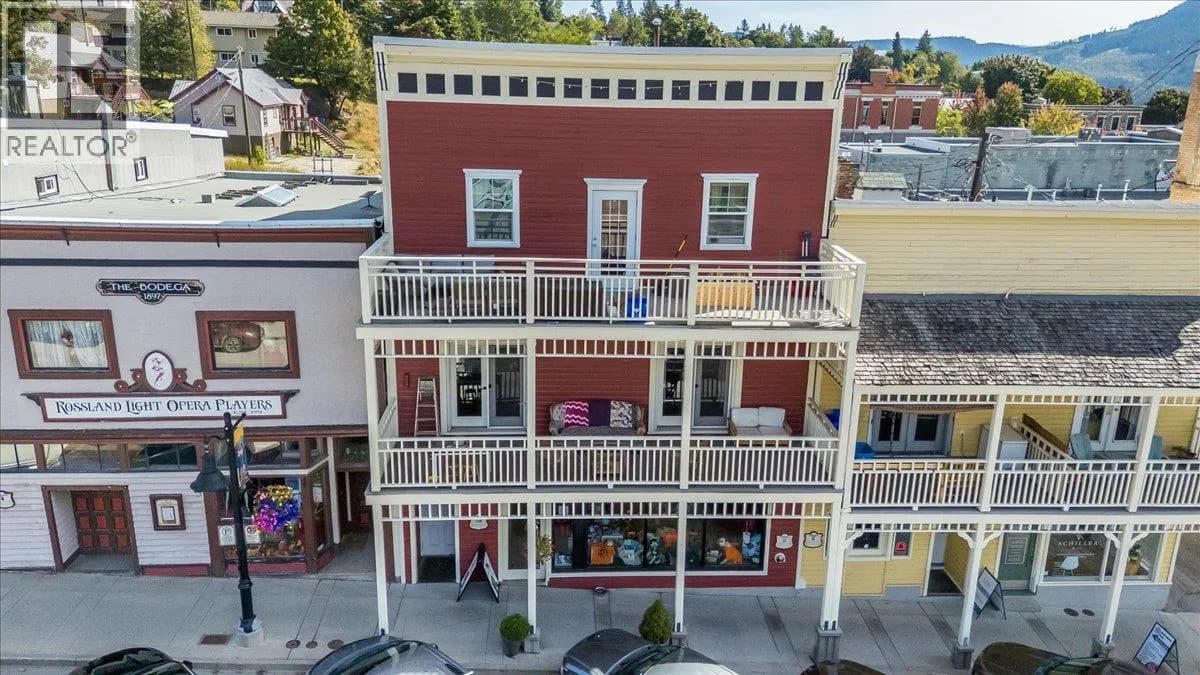#7 2044 Washington Street, Rossland, BC photo 2