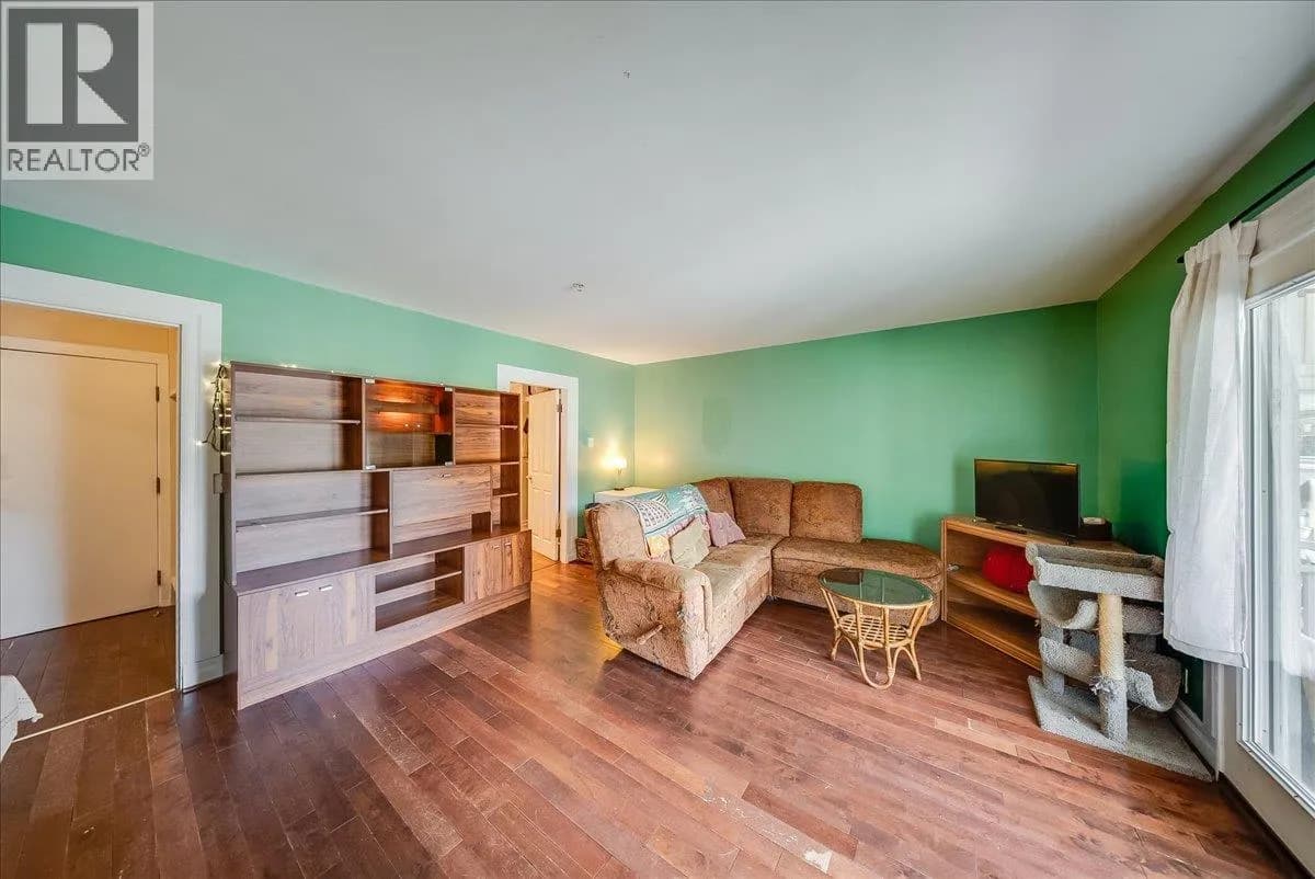 #7 2044 Washington Street, Rossland, BC photo 5