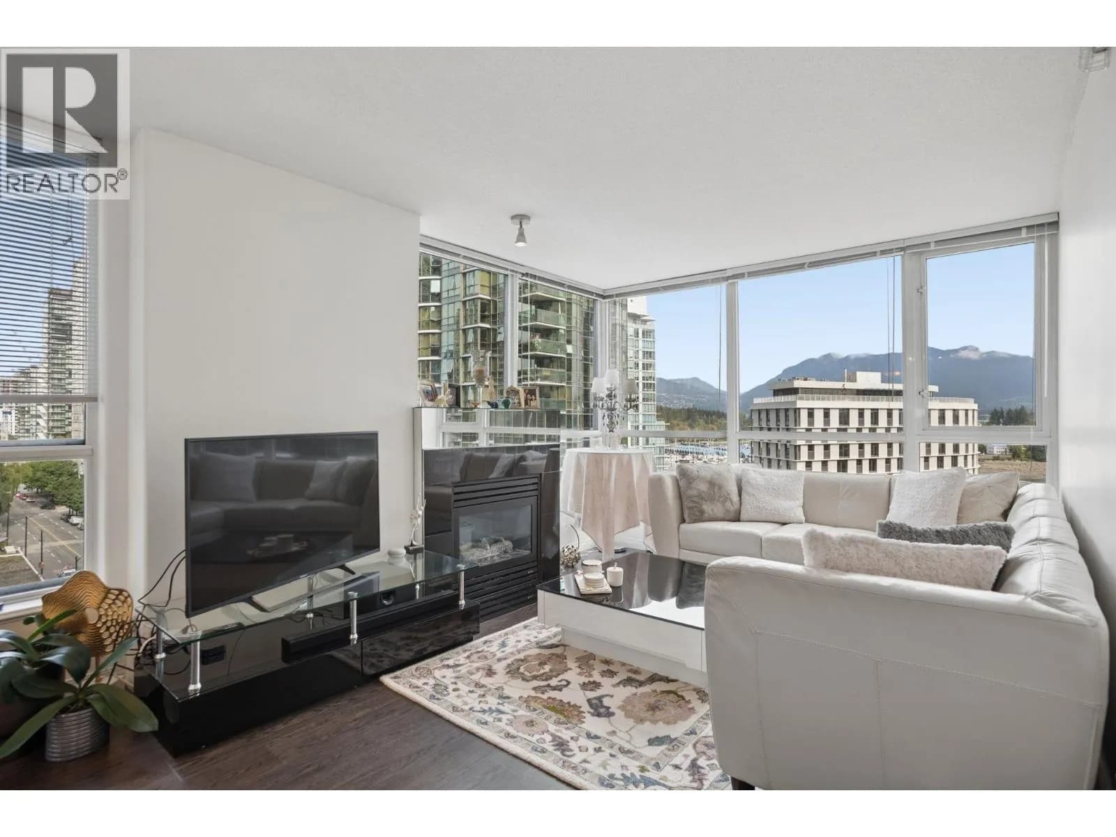 #1005 1328 W PENDER STREET, Vancouver, BC photo 5