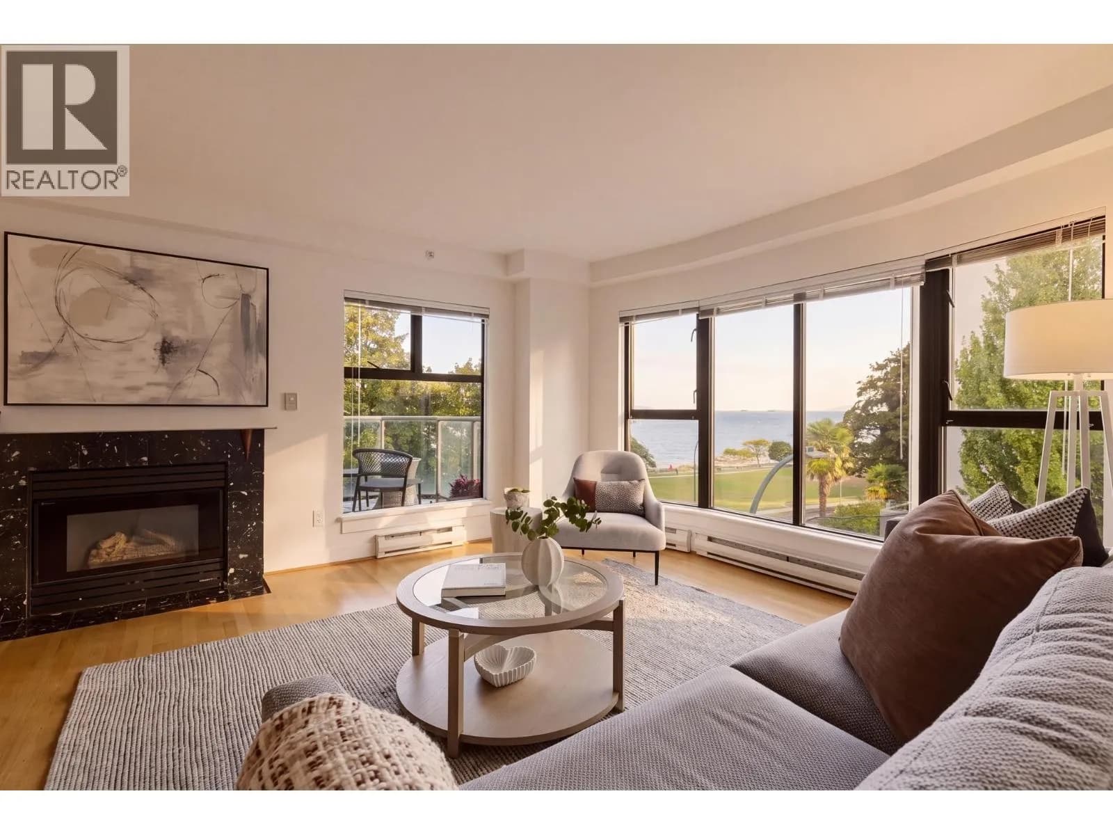 1410 BUTE STREET, Vancouver