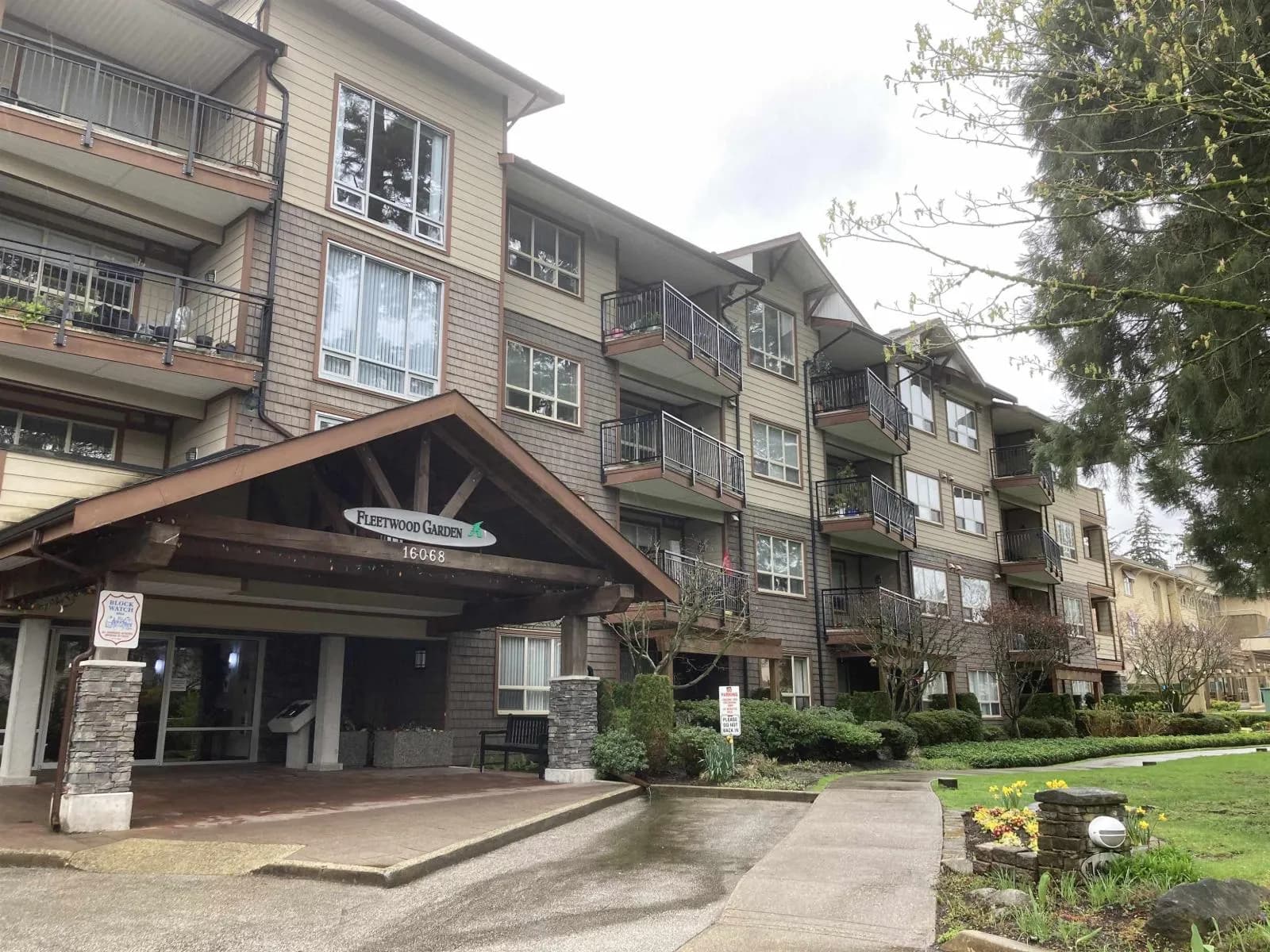 #304 16068 83 AVENUE, Surrey, BC photo 4