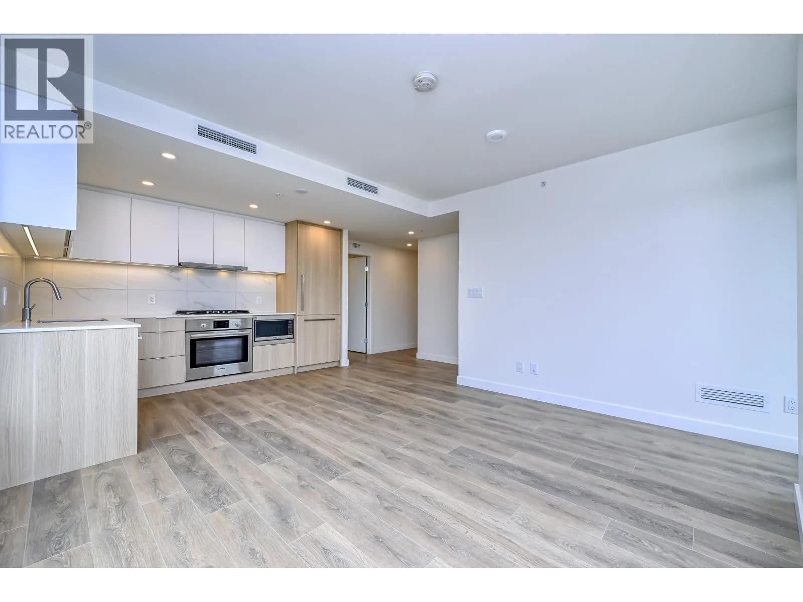 #1009 318 ALDERSON AVENUE, Coquitlam, BC photo 5
