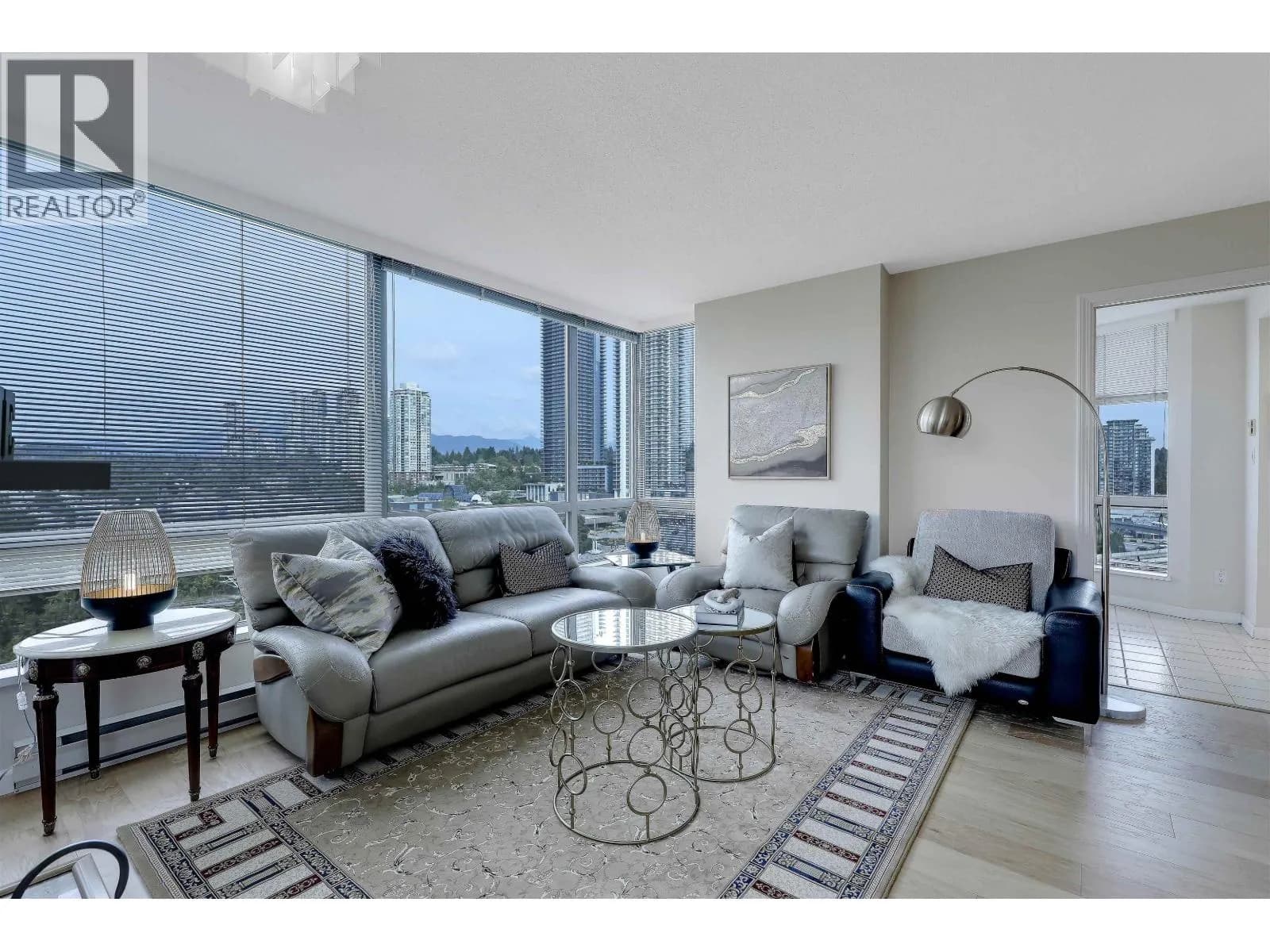 #1906 9603 MANCHESTER DRIVE, Burnaby, BC photo 3