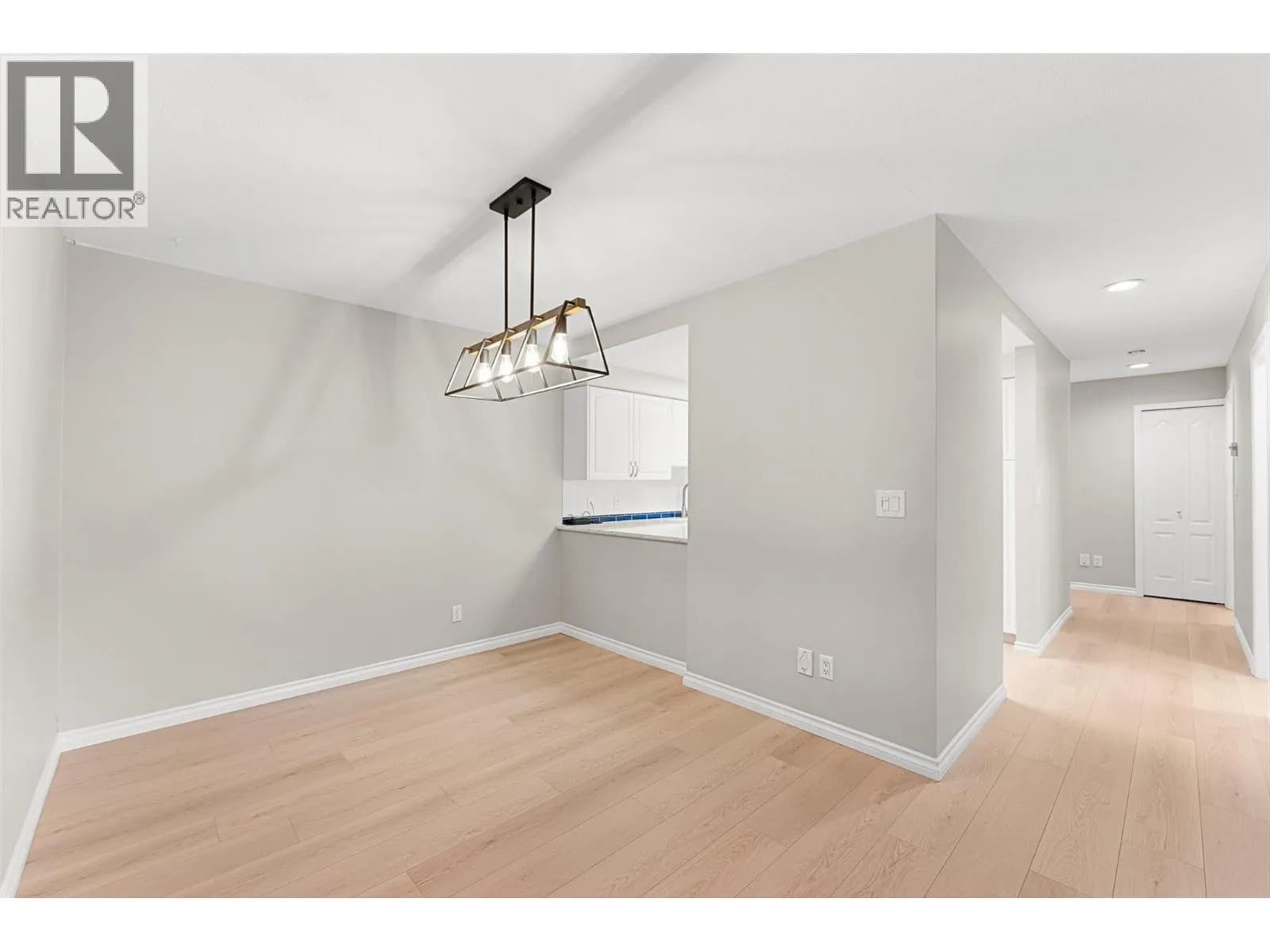 #104 1965 Durnin Road, Kelowna, BC photo 5