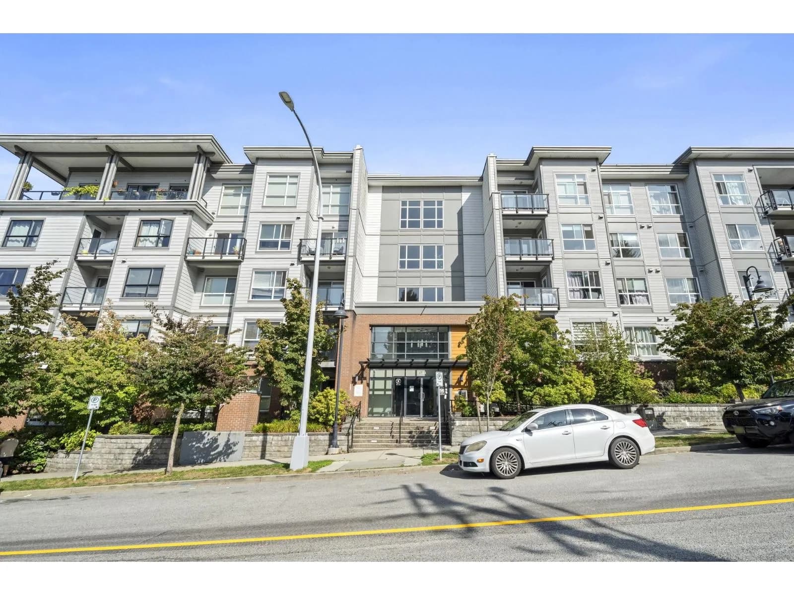 #216 13733 107A AVENUE, Surrey, BC photo 3