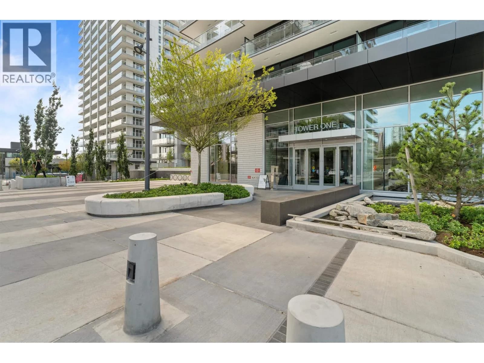 #408 3809 EVERGREEN PLACE, Burnaby, BC photo 2