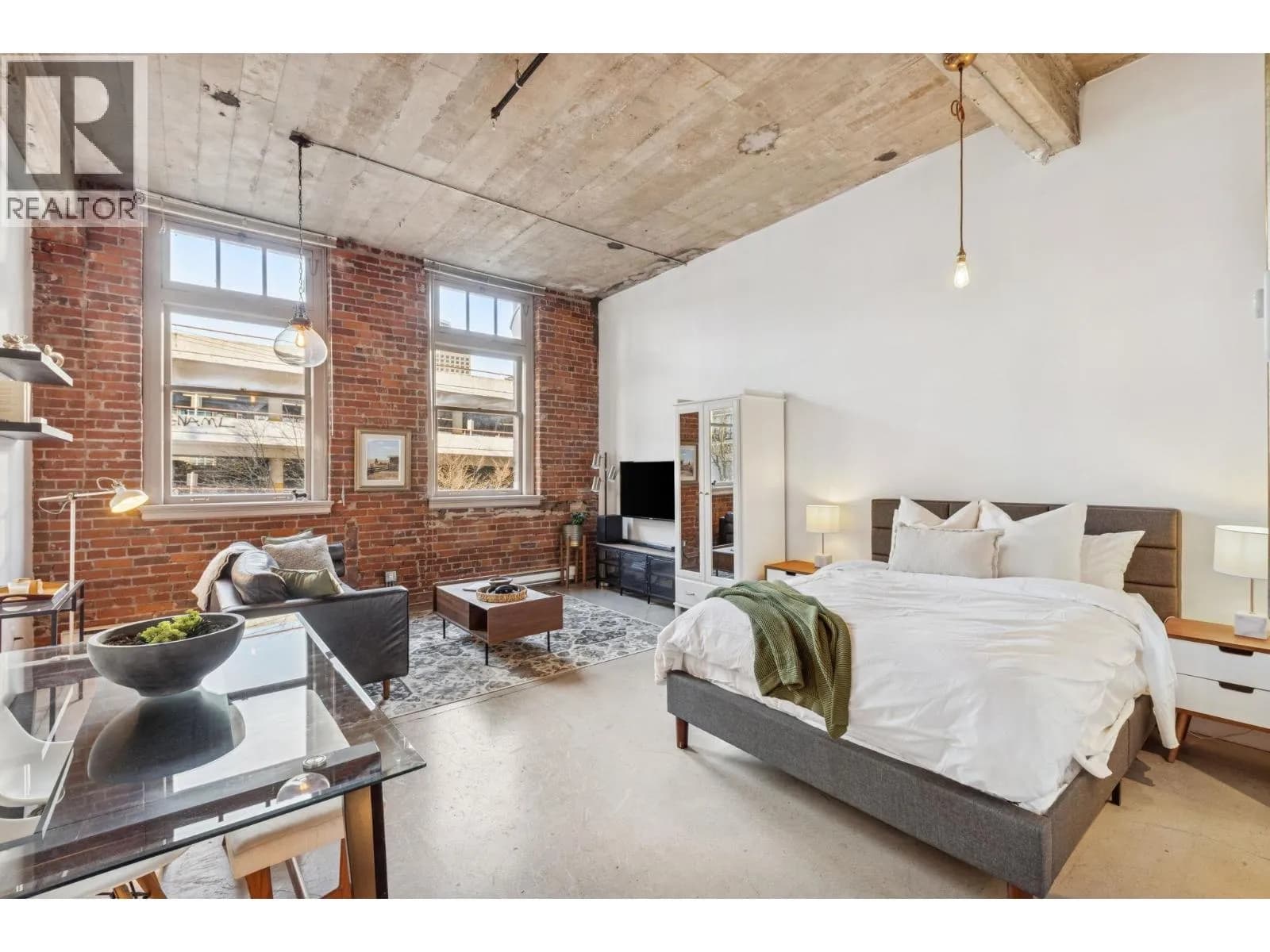 546 BEATTY STREET, Vancouver
