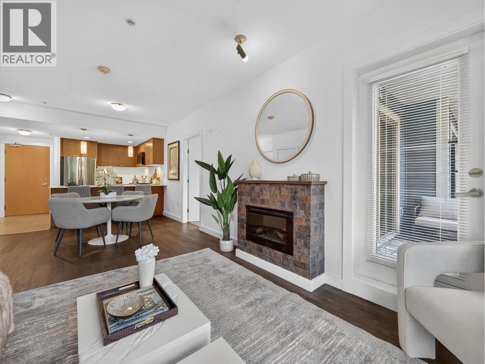 #316 1330 MARINE DRIVE, North Vancouver, BC photo 4