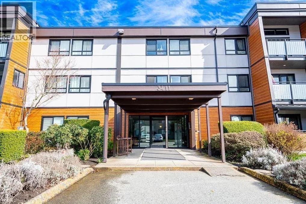 3411 SPRINGFIELD DRIVE, Richmond