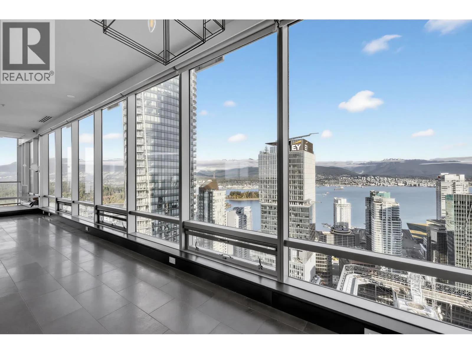 #4401 1128 W GEORGIA STREET, Vancouver, BC photo 3